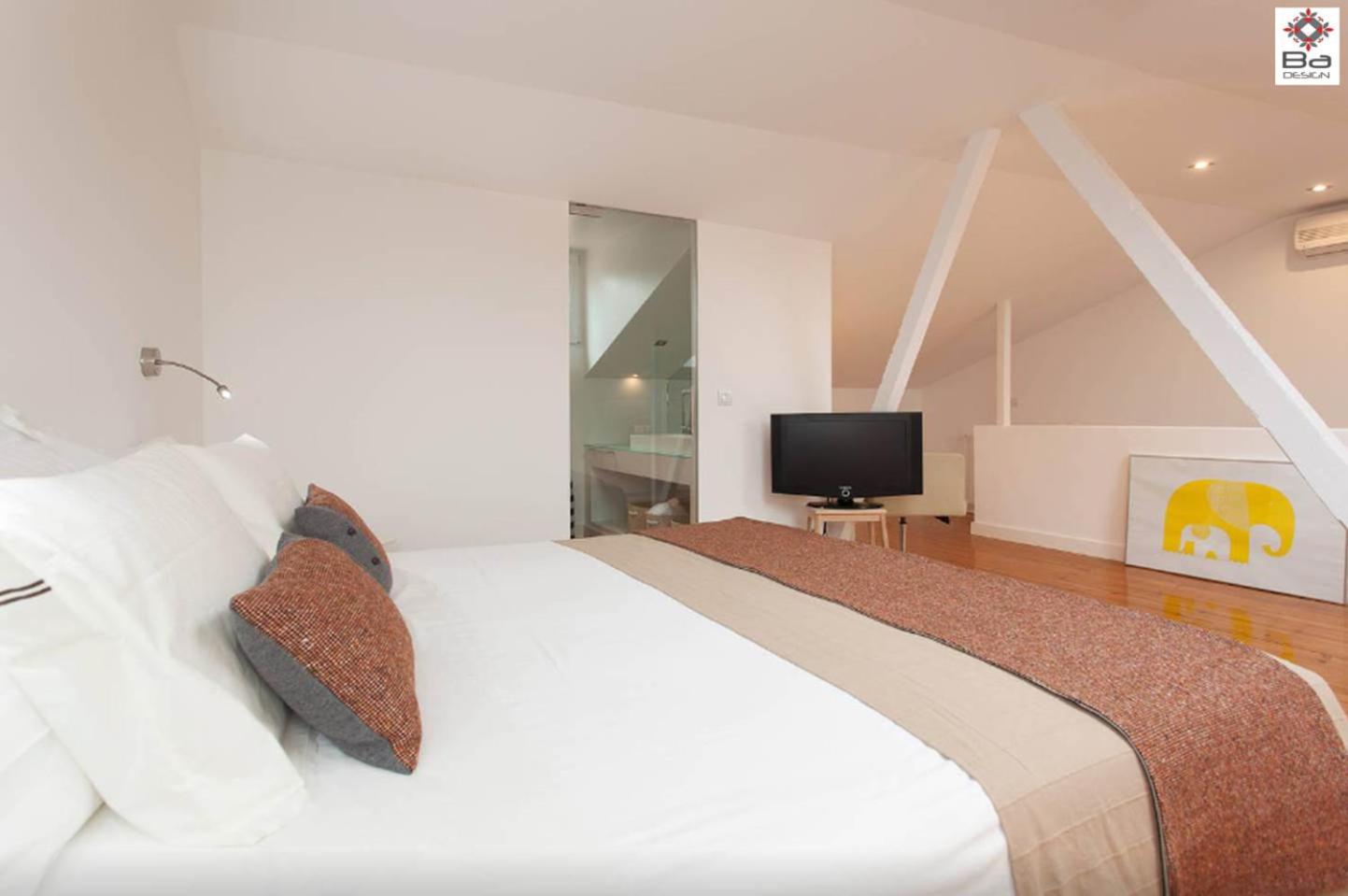 Design Duplex Apartment BA/ Chiado view 4