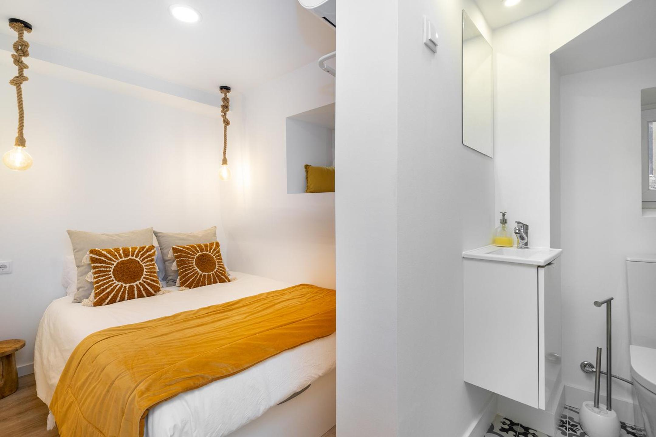 WHome Alfama 1-Bed w/AC Great location to explore Lisbon view 3