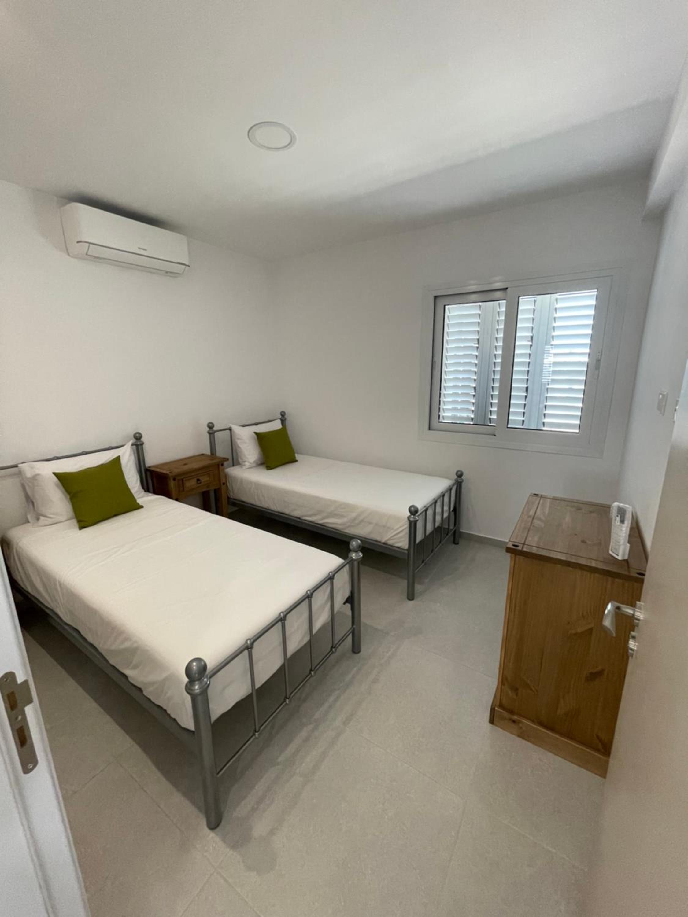 Lovely 2-bedroom apartment, newly renovated