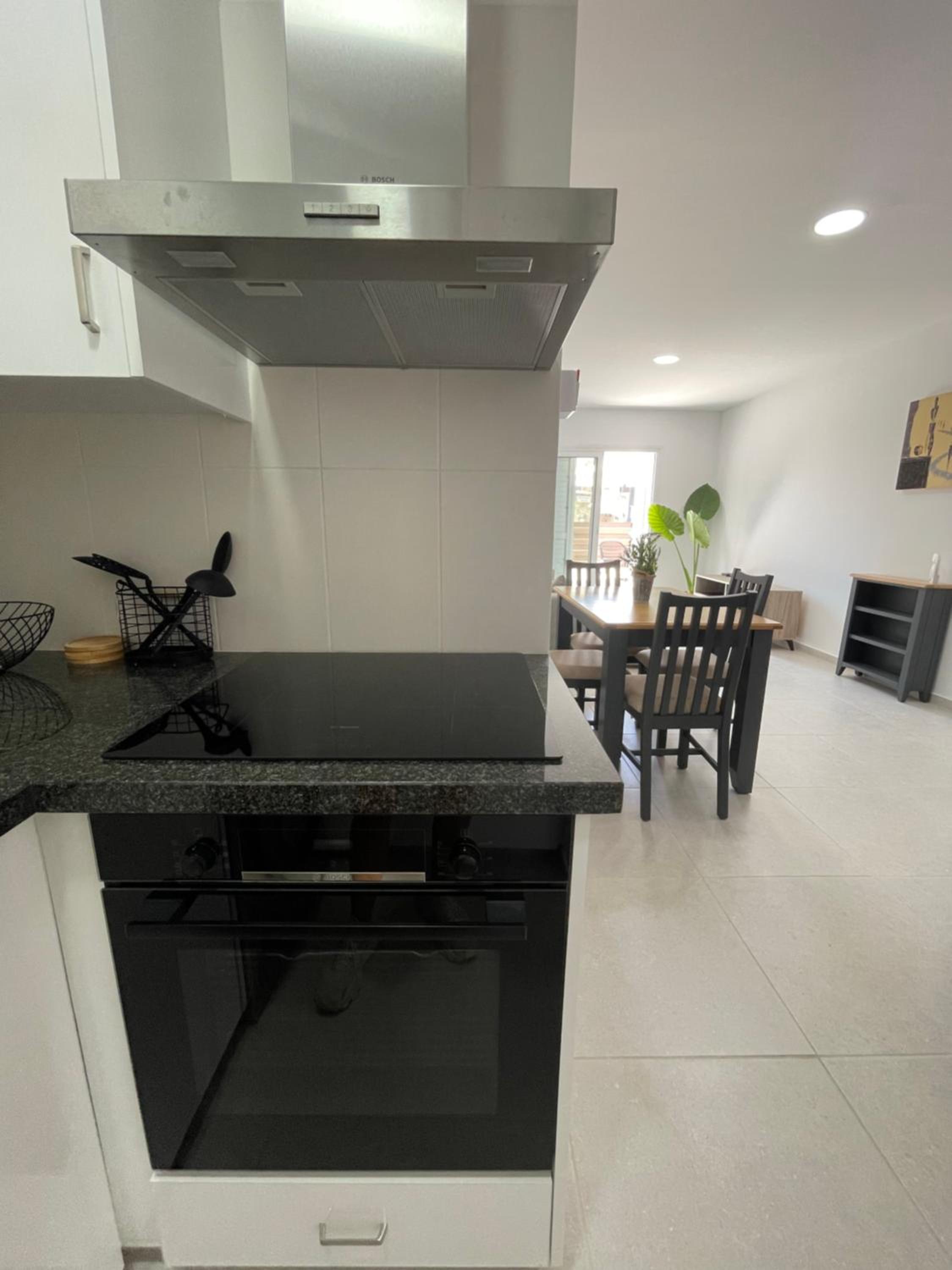 Lovely 2-bedroom apartment, newly renovated