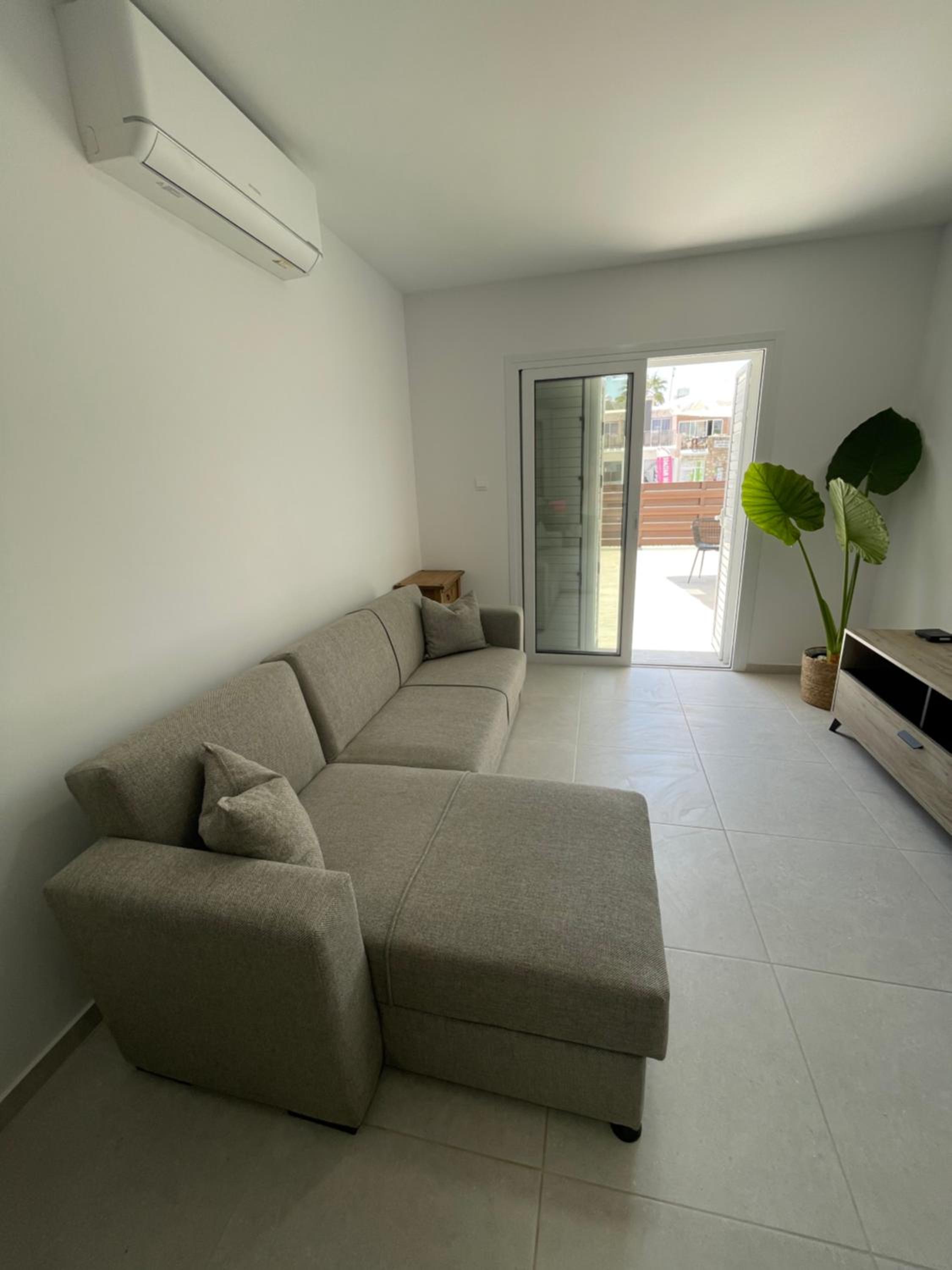Lovely 2-bedroom apartment, newly renovated