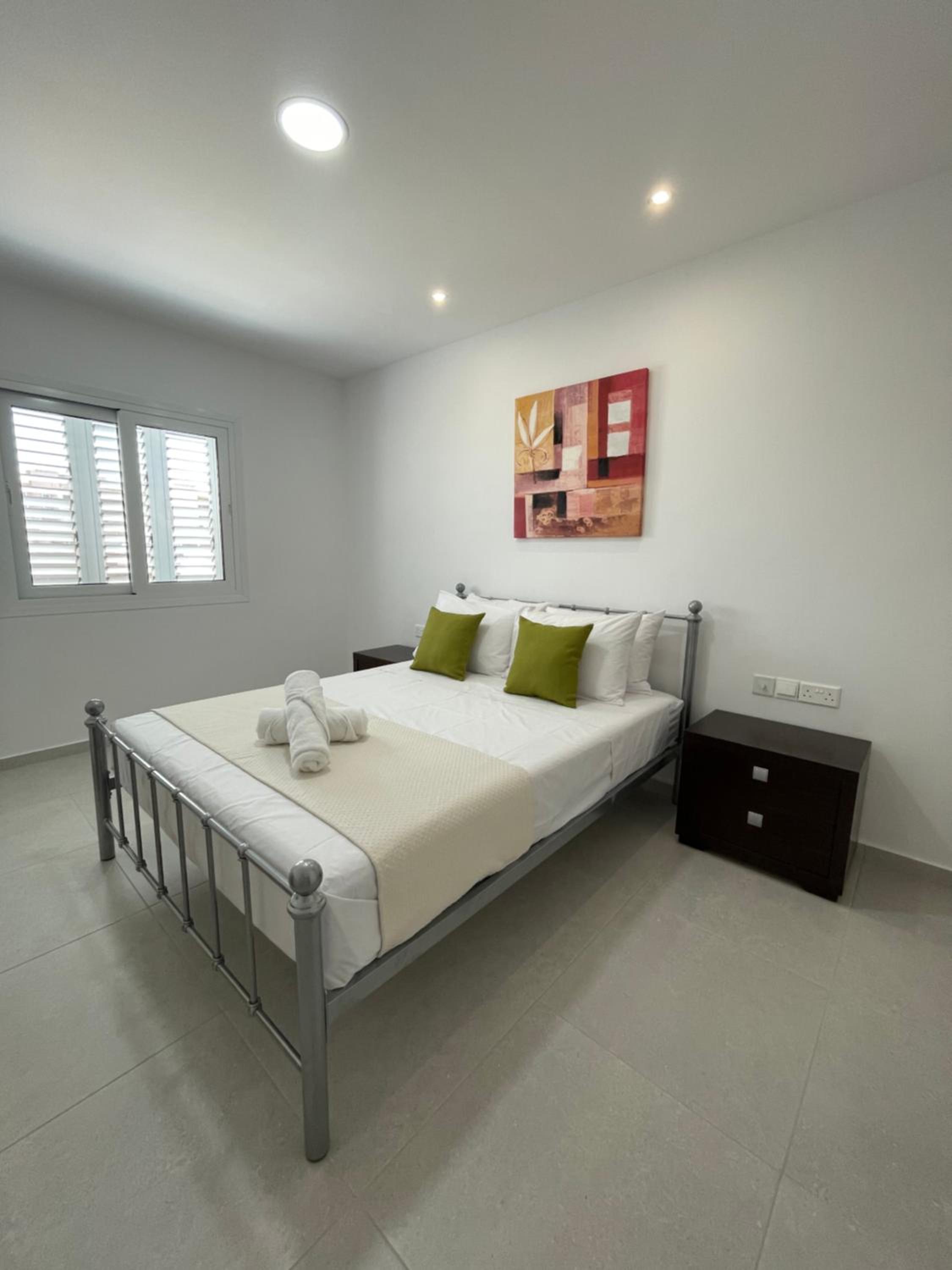 Lovely 2-bedroom apartment, newly renovated