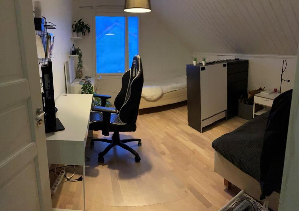 Photo 6