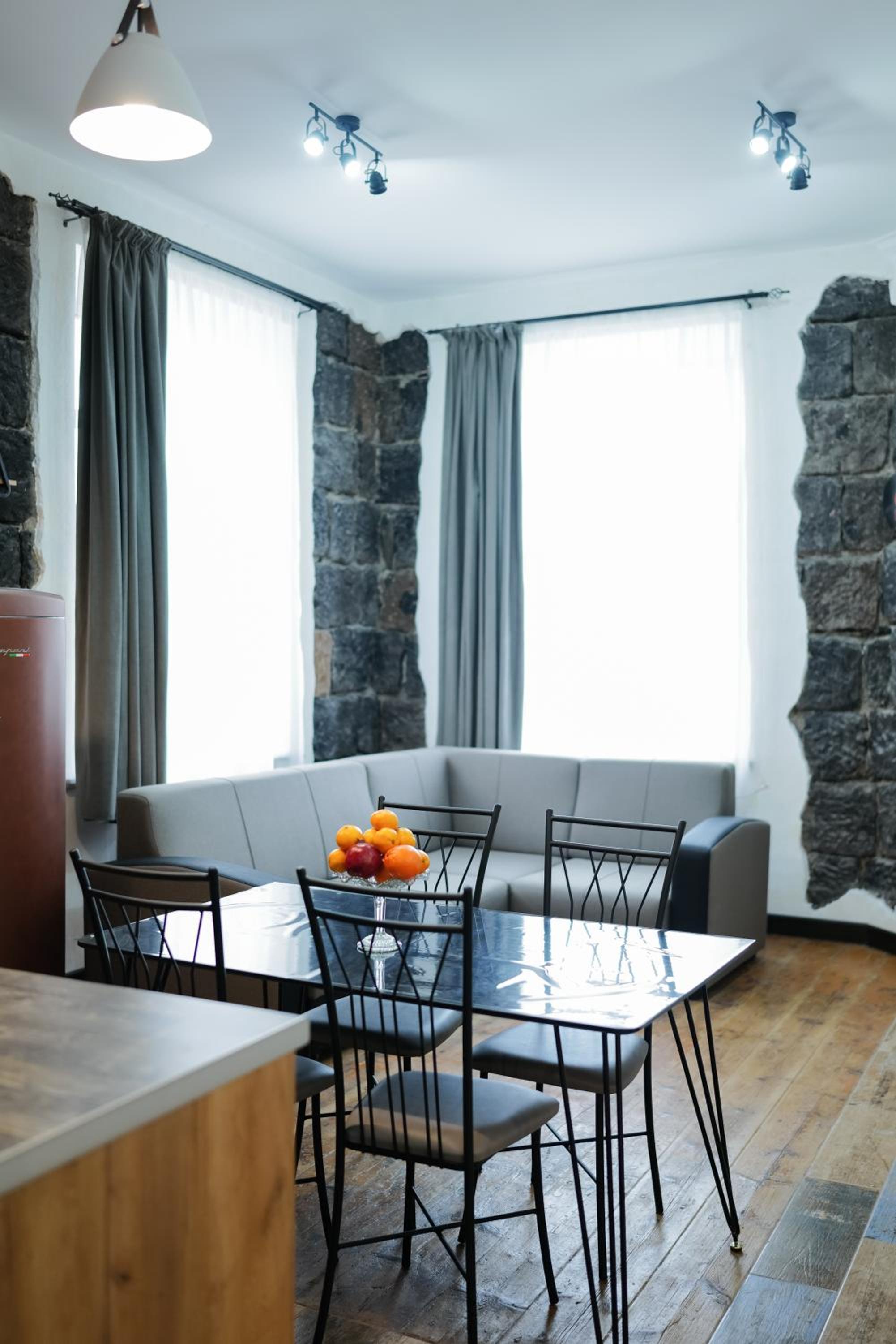 Aros Apartment