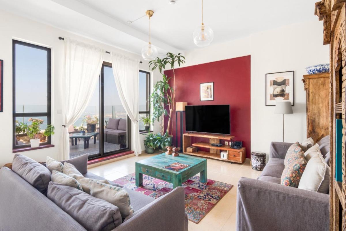 Breathtaking sea view, beachfront apartment, 2 bedrooms