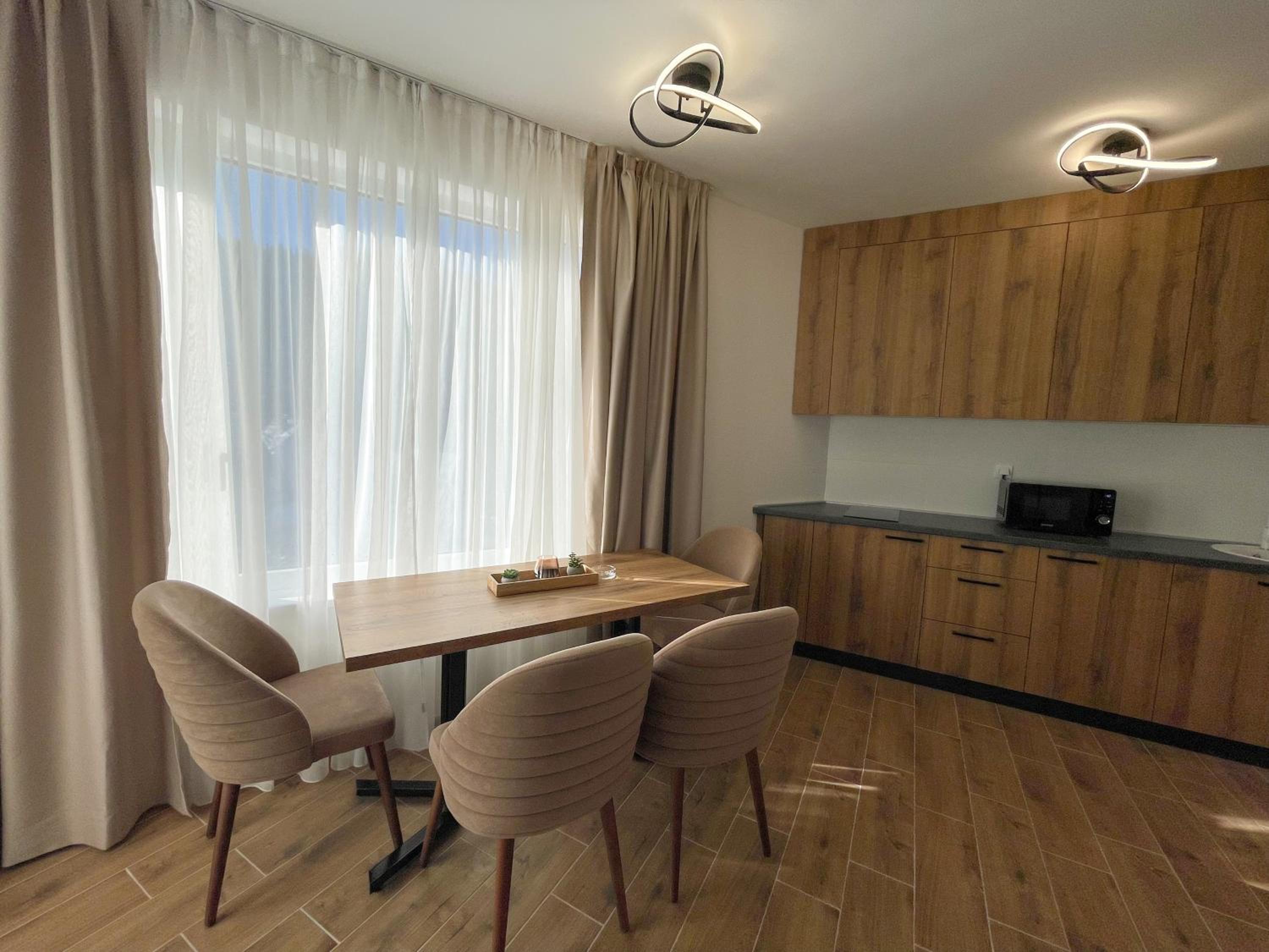 Nivalis Hill 10