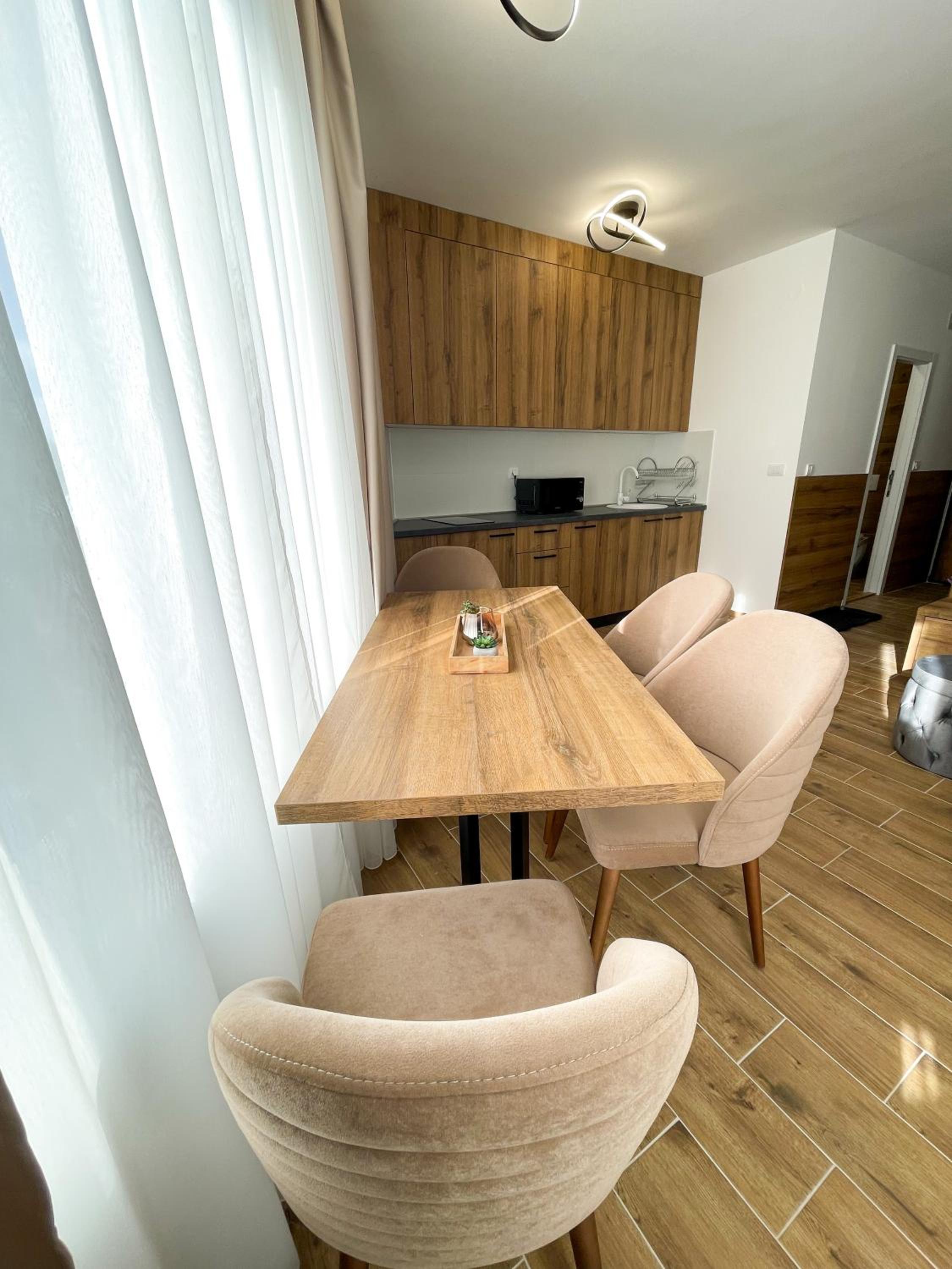 Nivalis Hill 10