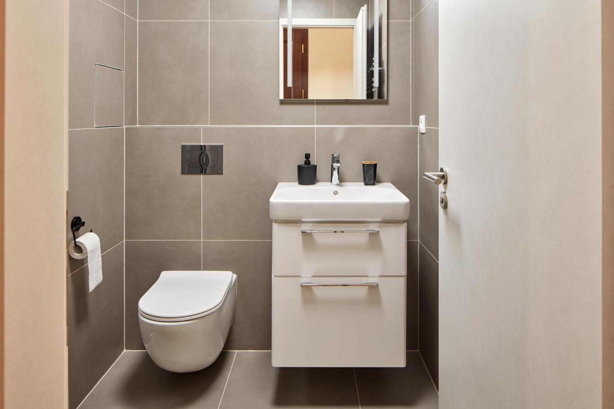 Prague Days - One-bedroom Apartment with Workspace by Vltava River in Smíchov