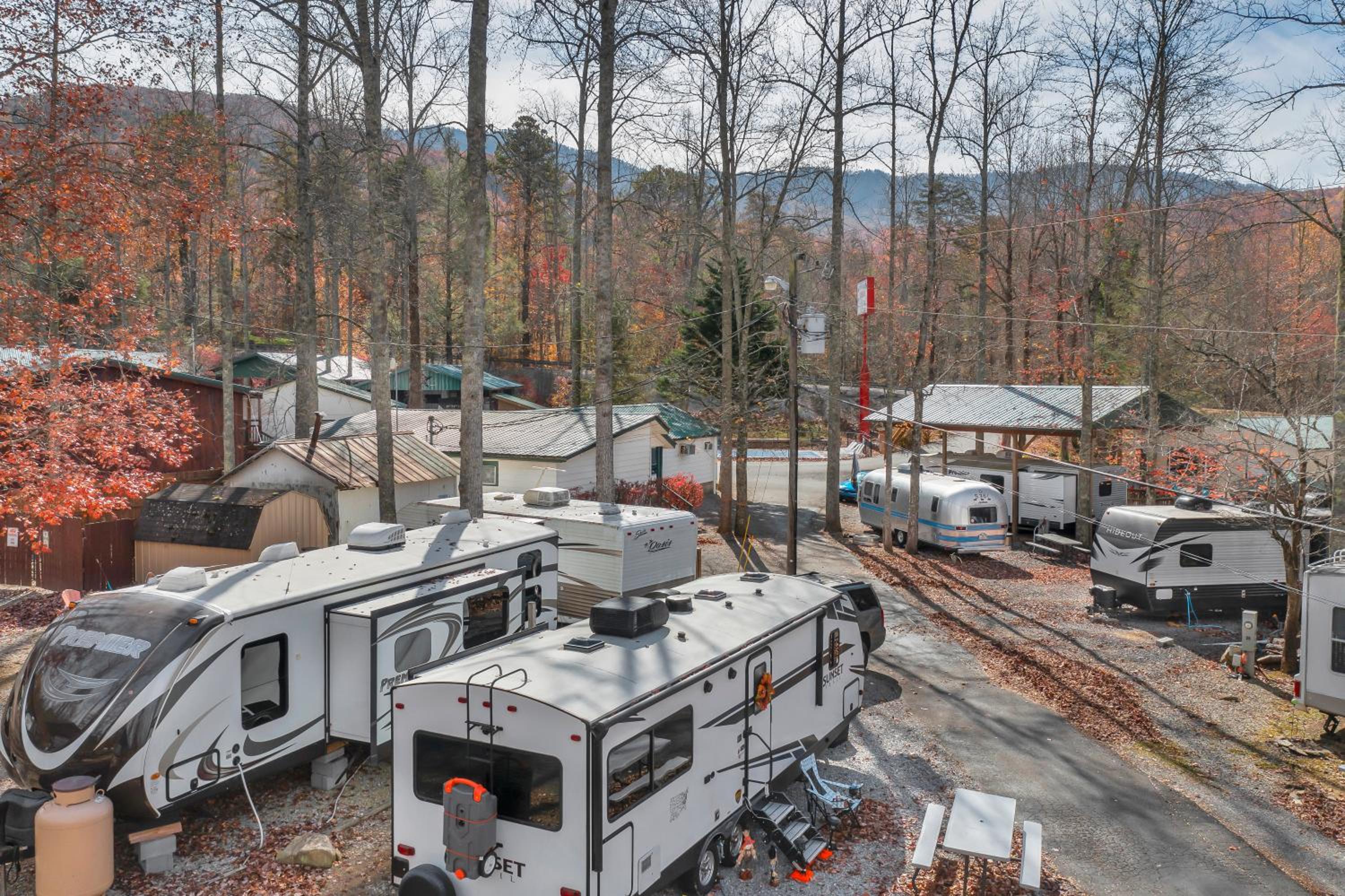 Arrow Creek Camp and Cabins