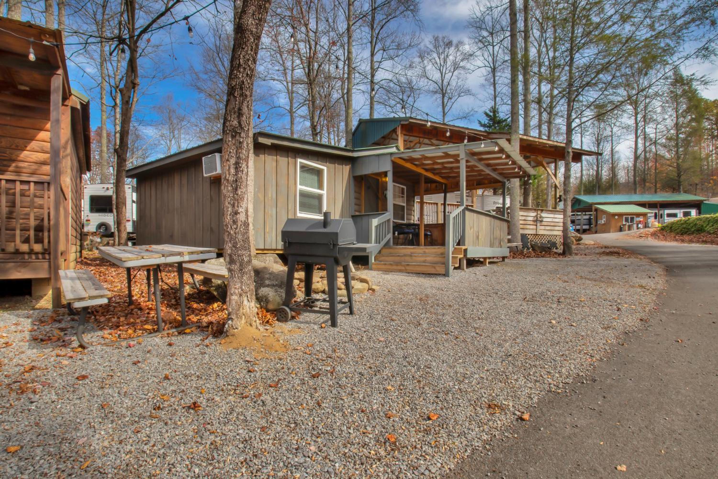 Arrow Creek Camp and Cabins