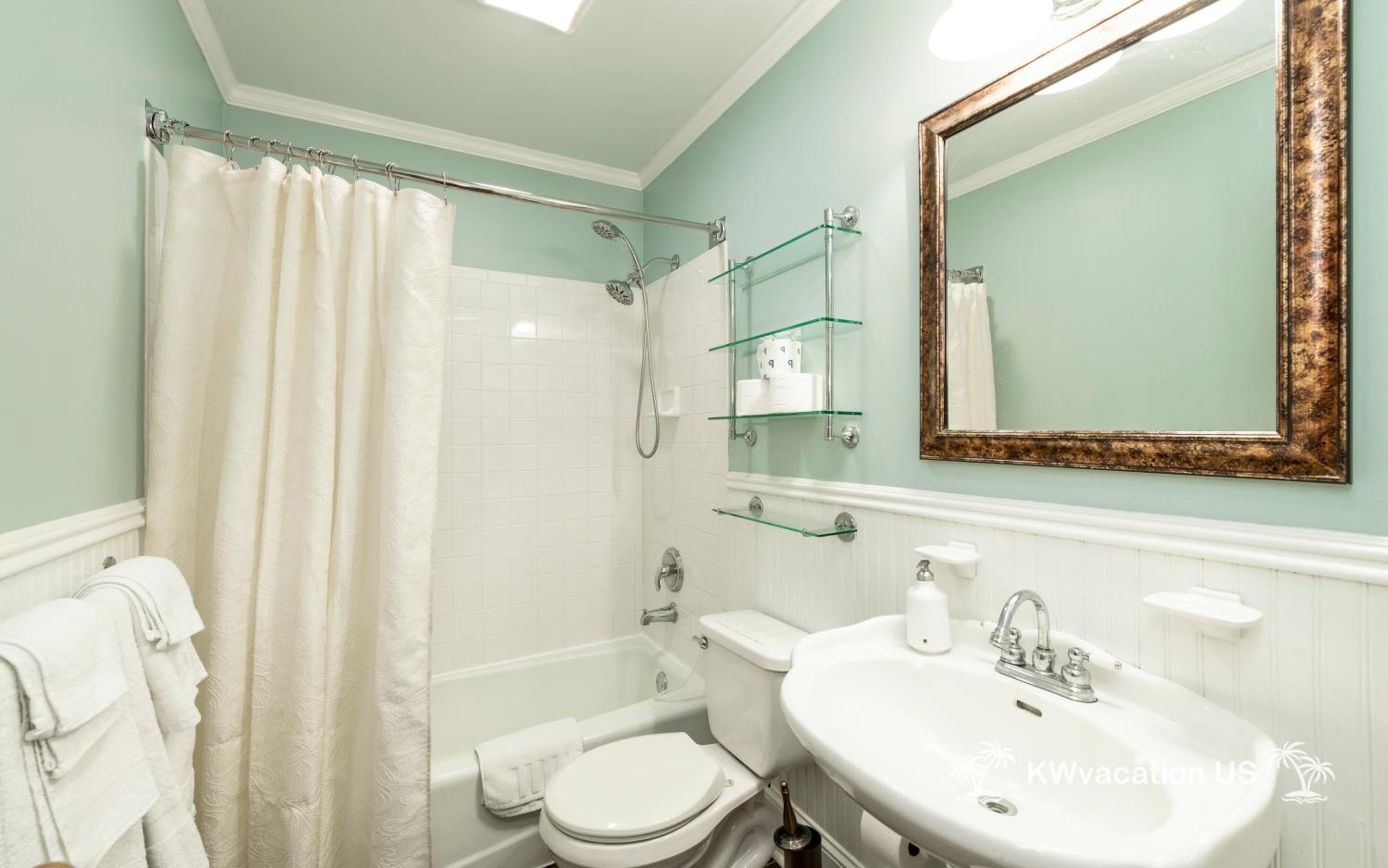Orchid Bay Condo - Pool - Old Town - Walk to Duval