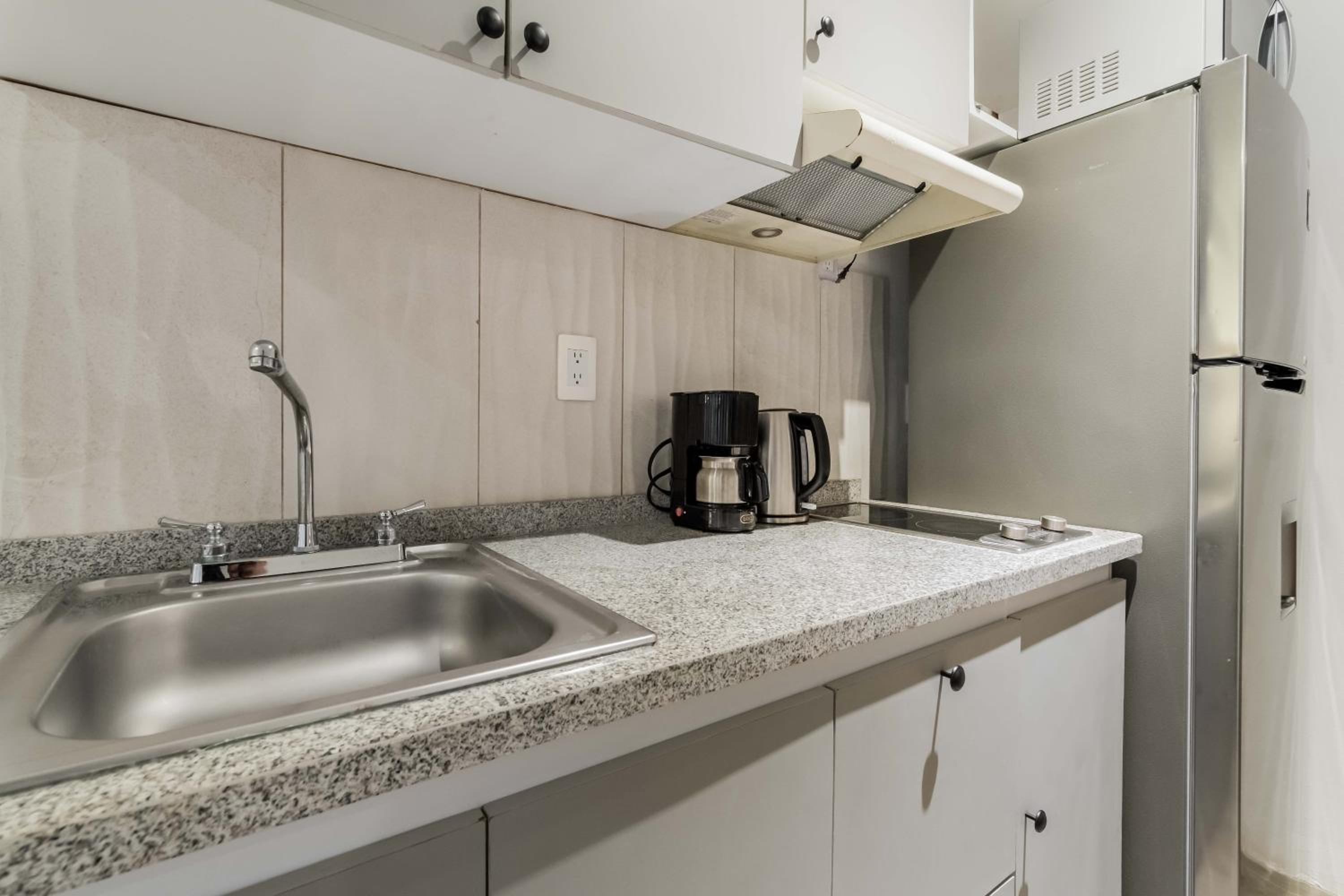 HotelZone L20 Beach Access