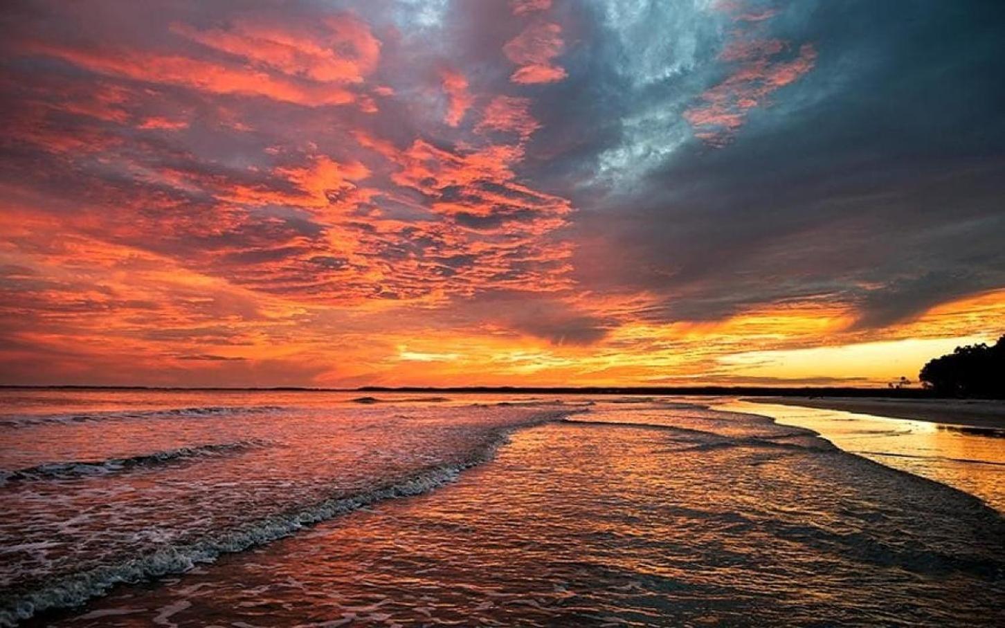 Stunning Views!!-Oceanfront Villa-Heated Pool-Private Balcony-Tiki Bar-Walk to Coligny Plaza view 5