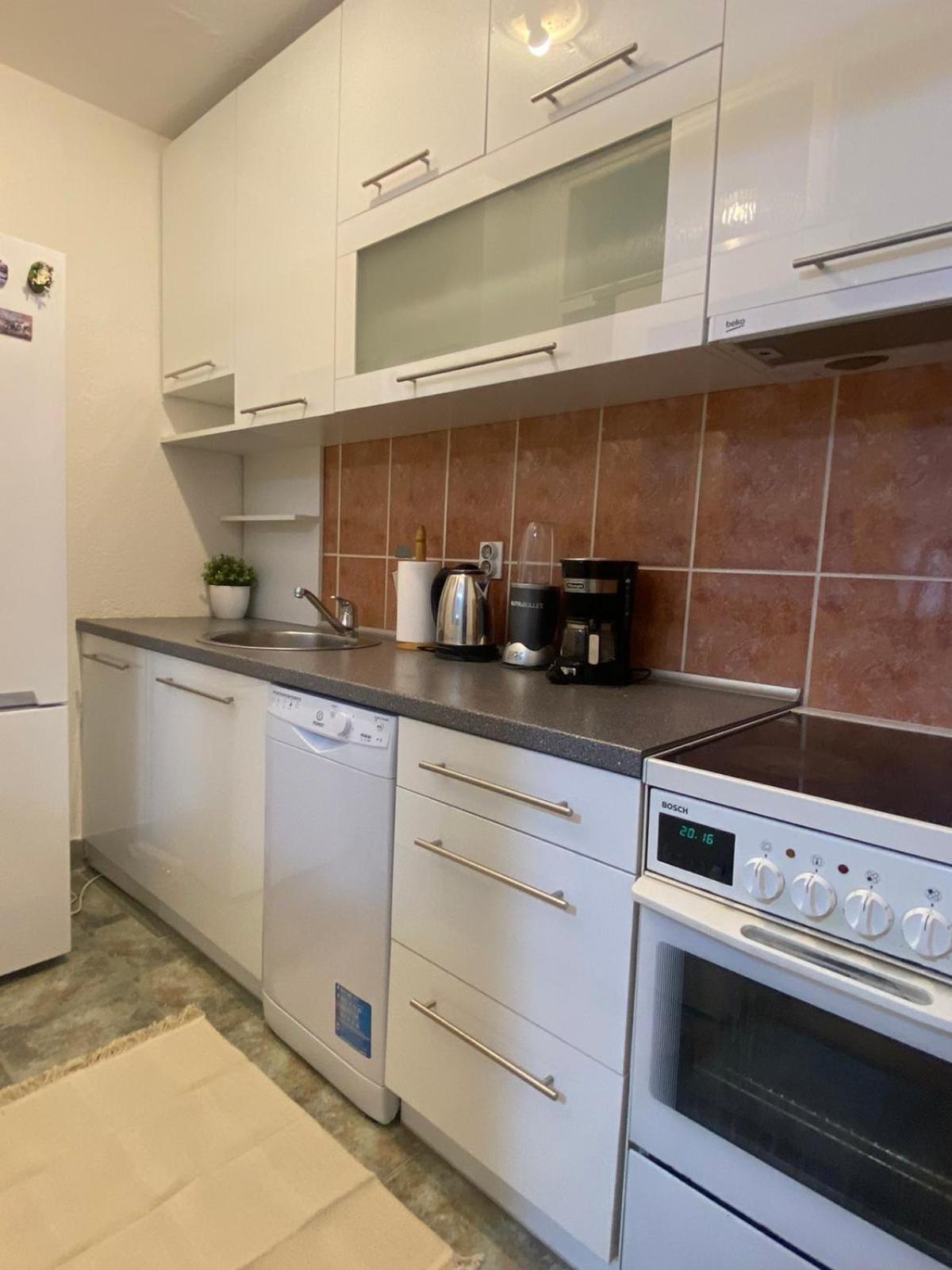 Studio Apartment Dobrinja