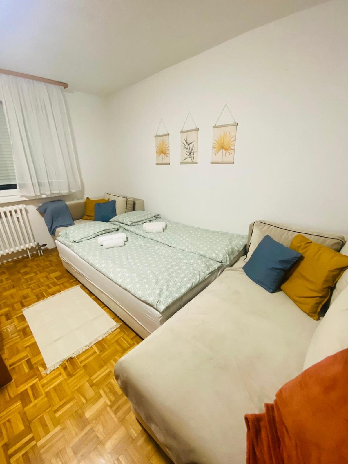 Studio Apartment Dobrinja