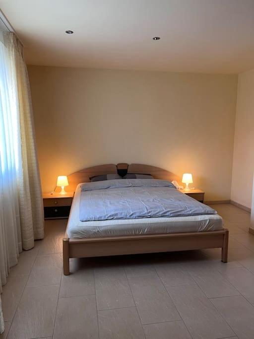 Beautiful house with free parking on premise