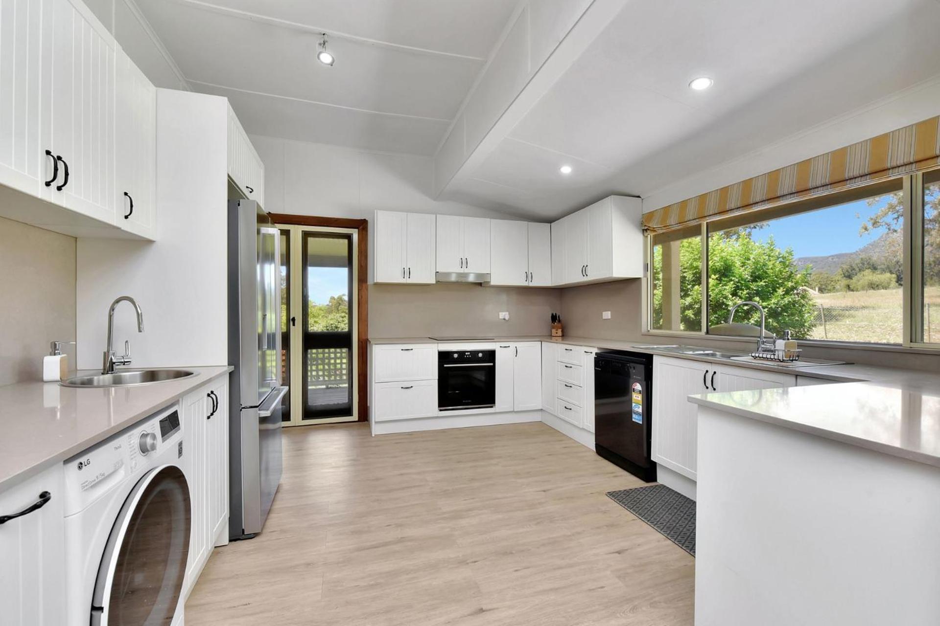 Brokenback Vineyard Cottage