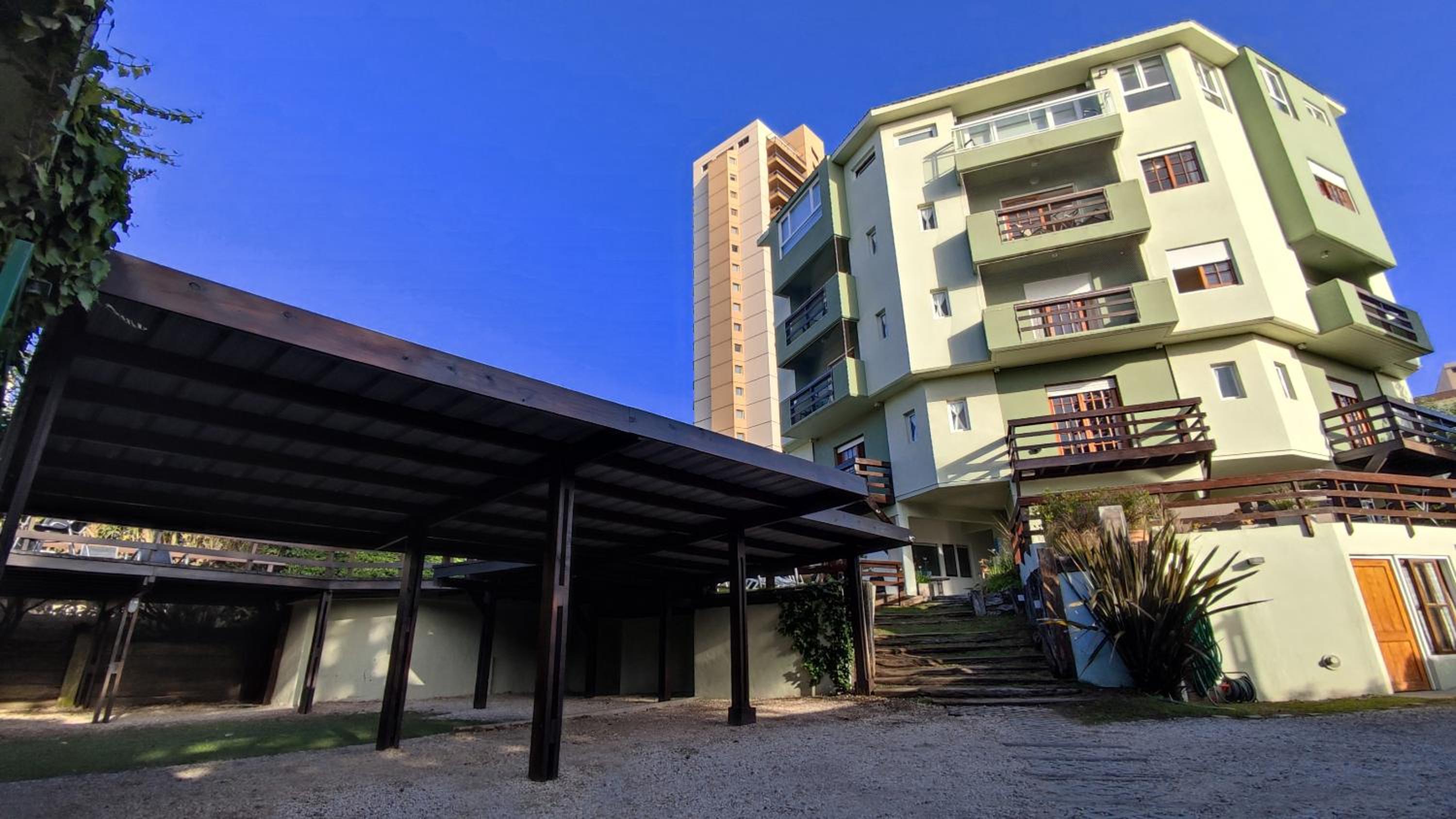 Apart Octogono Condominio