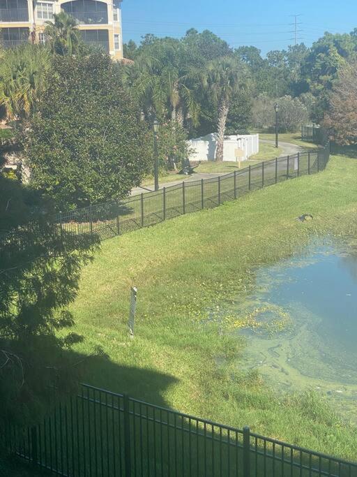 All furnished condo -than 10 min from major Parks!