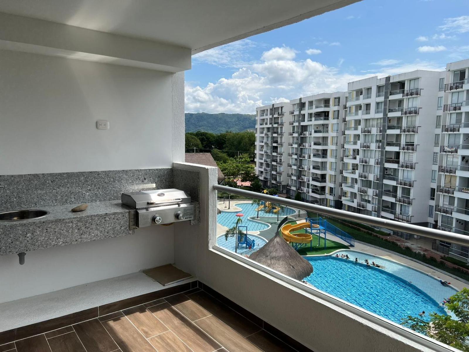 Espectacular apartamento en Condominio con BBQ