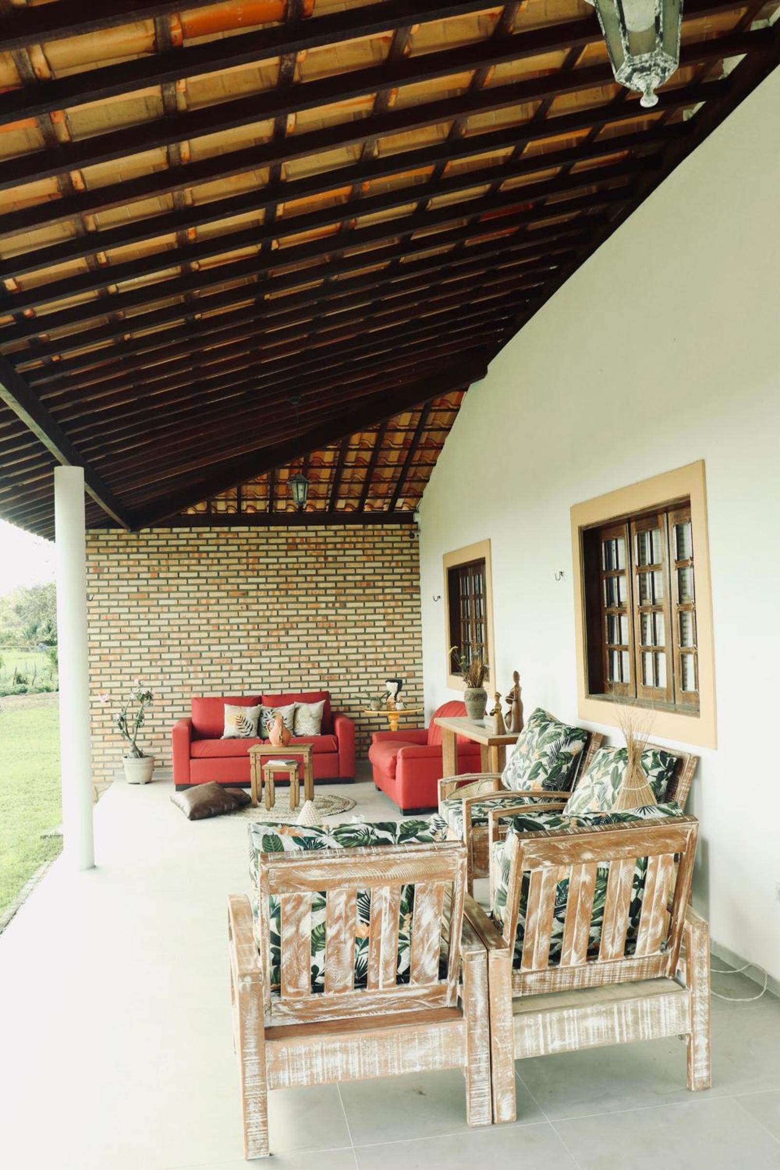Casa com piscina, privativa, diarista, em condomínio, Bonito-Pe