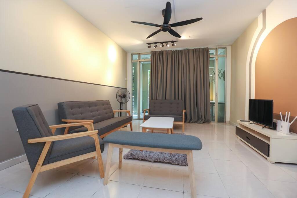 Cyberjaya Cyberia landed house BBQ By EC photo 8