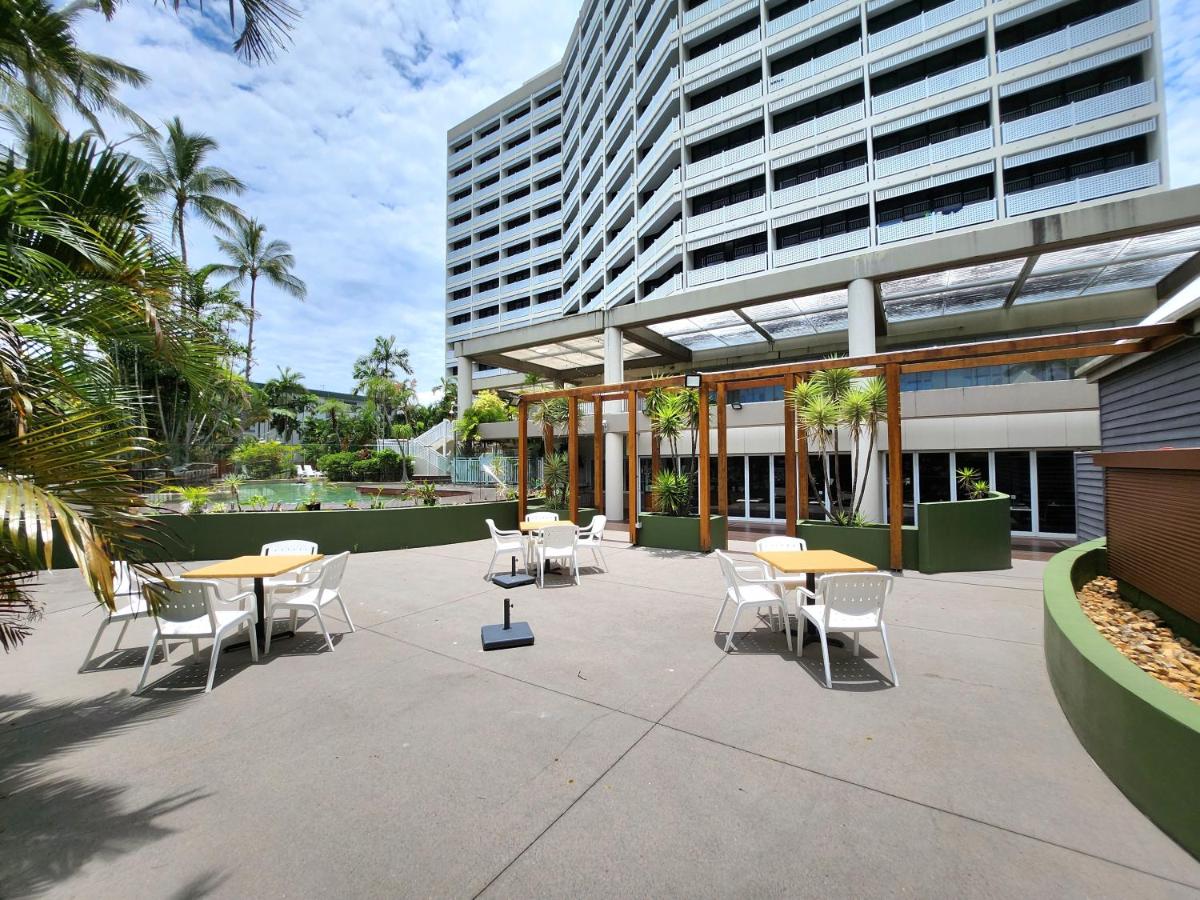 Hotel Cairns Luxury Waterfront Apartment