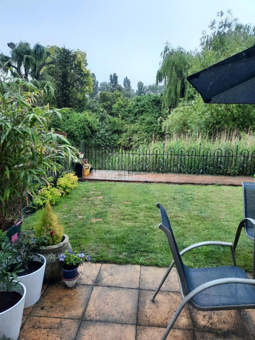 Hotel Comfortable quiet room near Cambridge