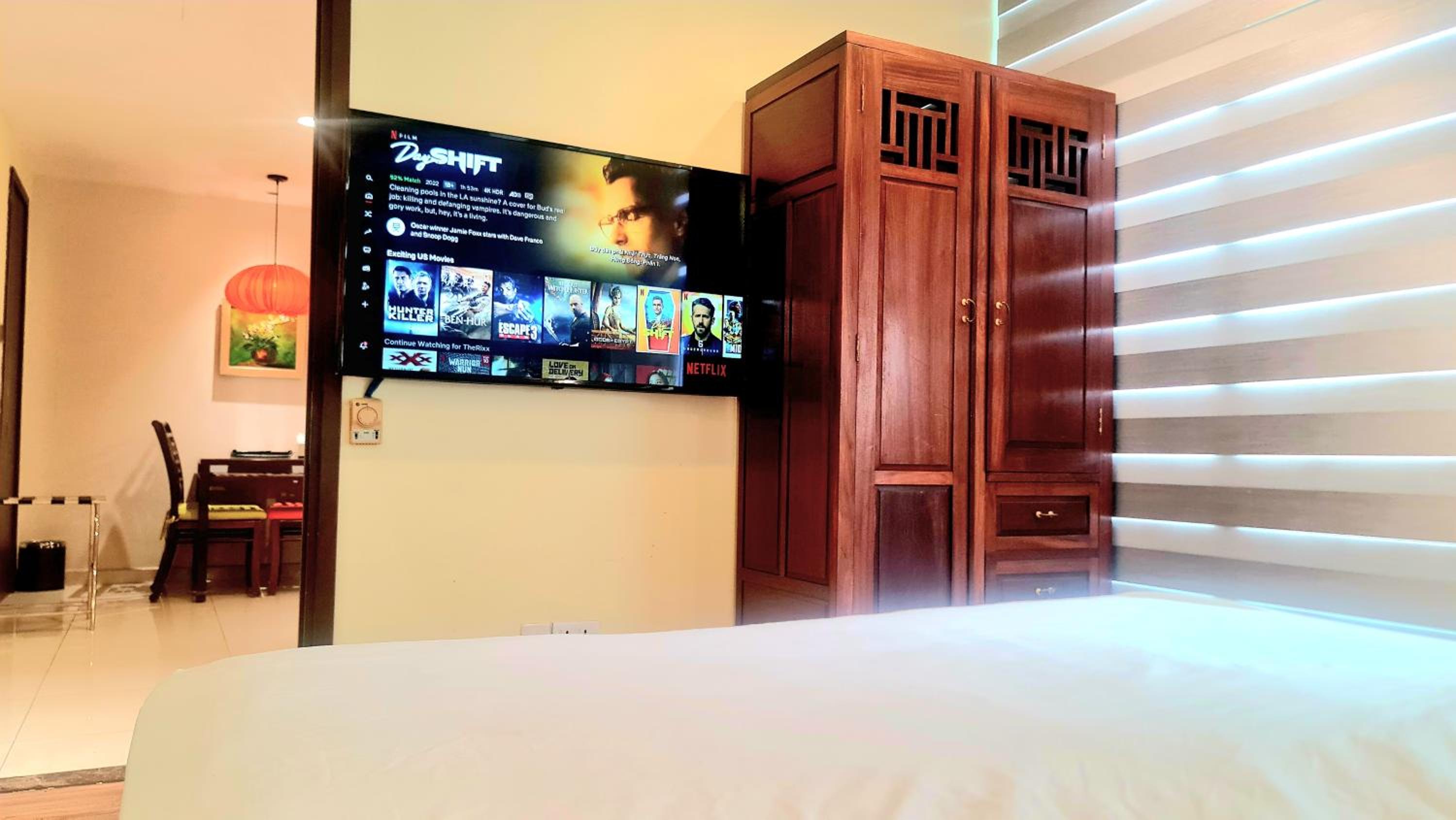 The Rixx Indochine Apartment with Balcony and Rooftop Pool