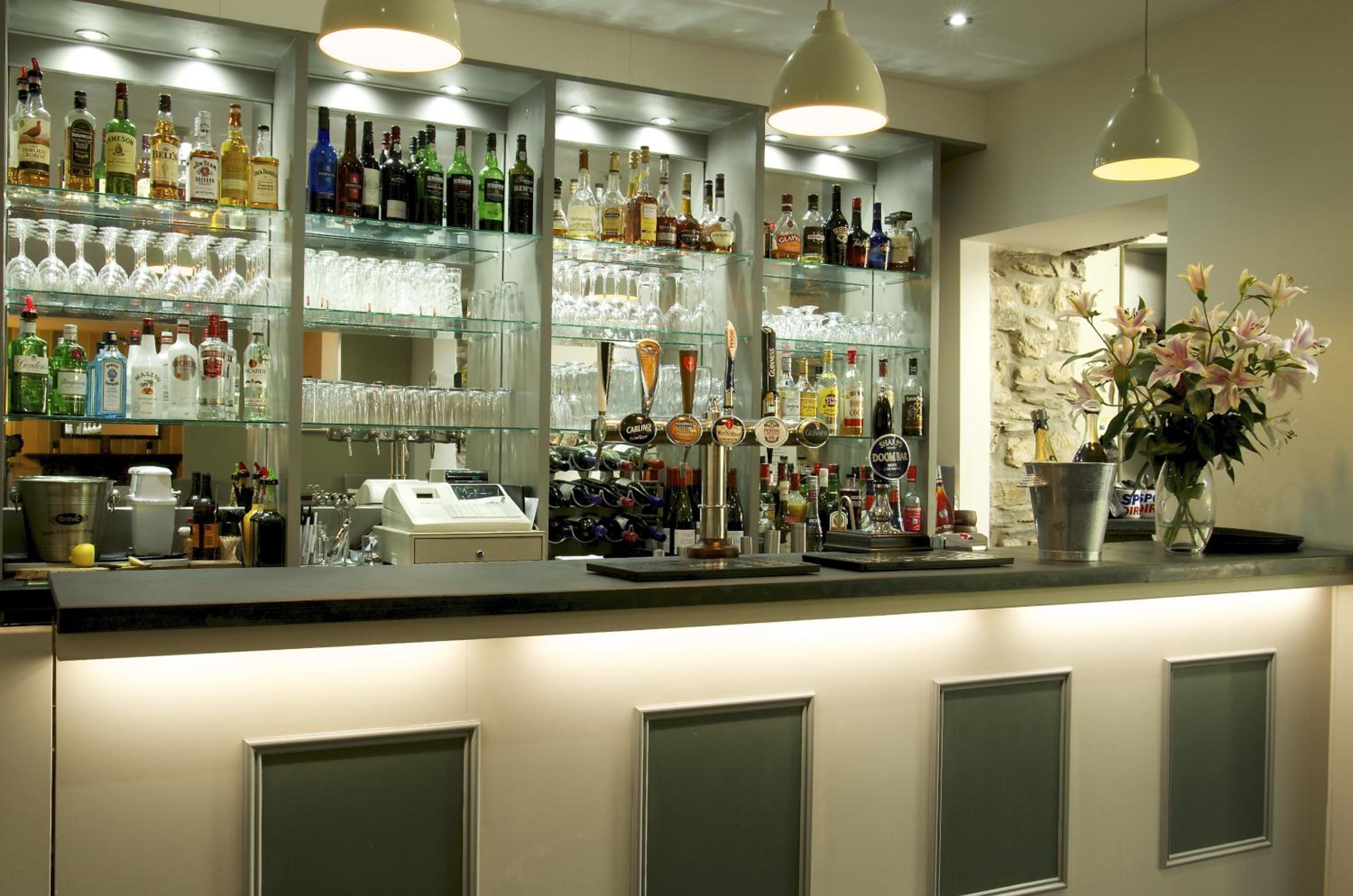 Wolfscastle Country Hotel