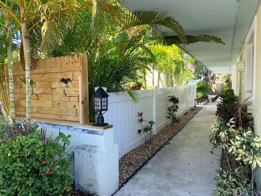 An Island Getaway at Palm Tree Villas