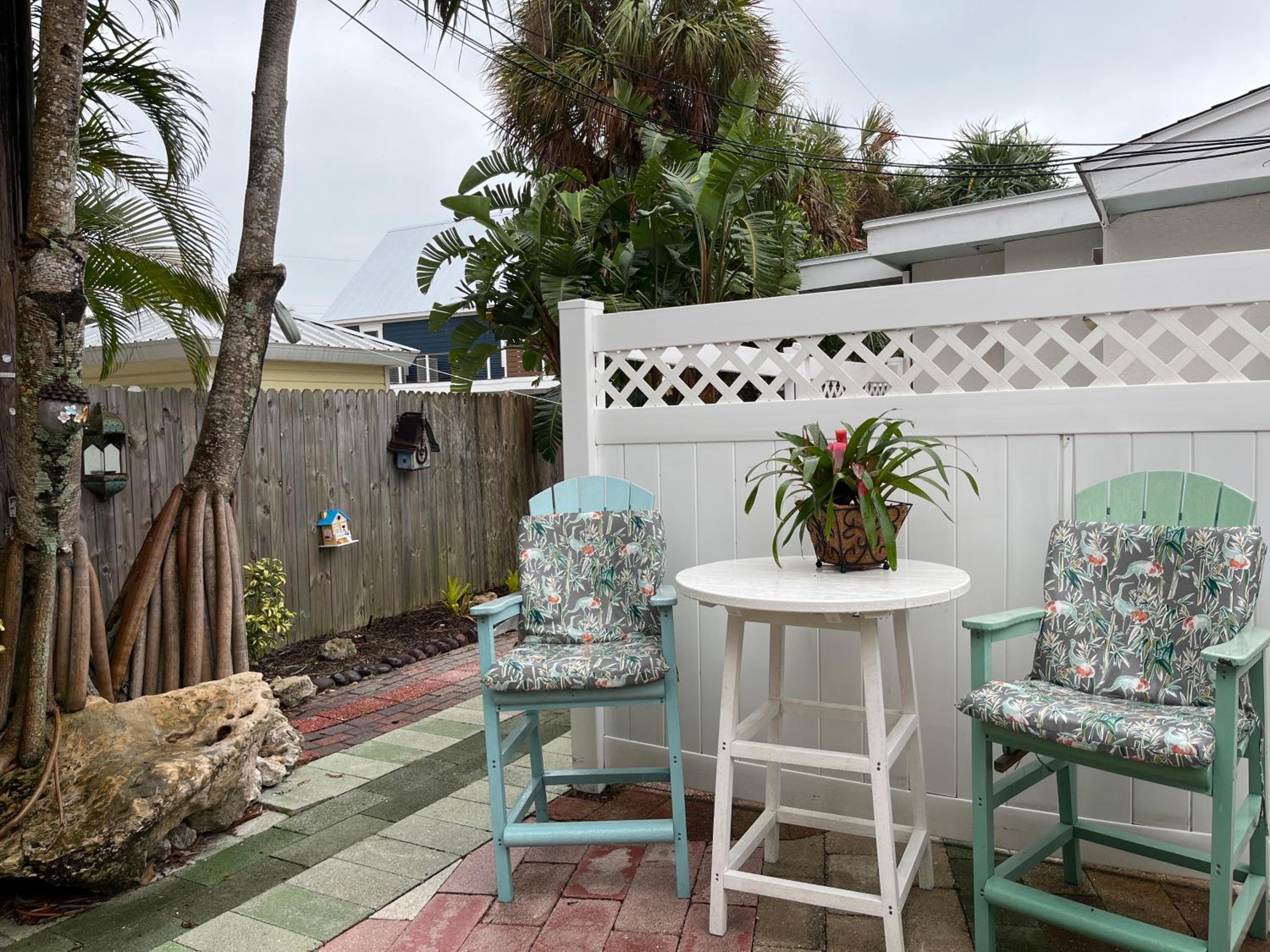 An Island Getaway at Palm Tree Villas