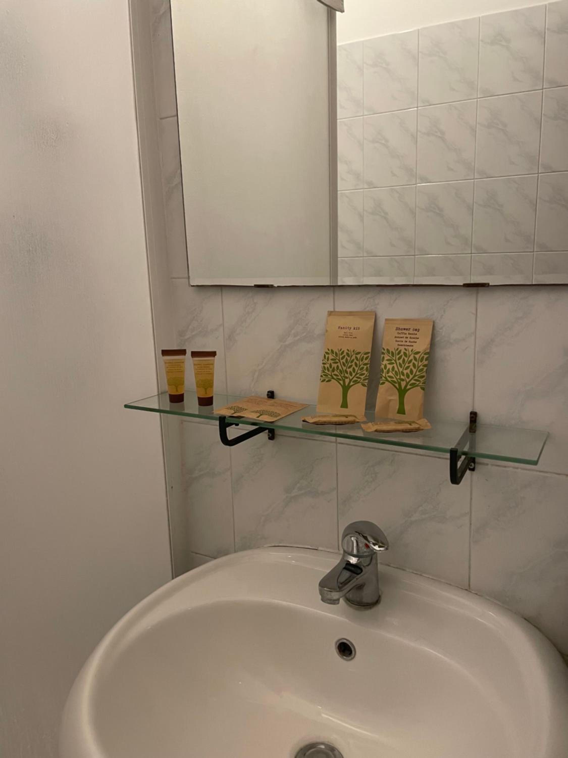 Cavour16 rent bedrooms