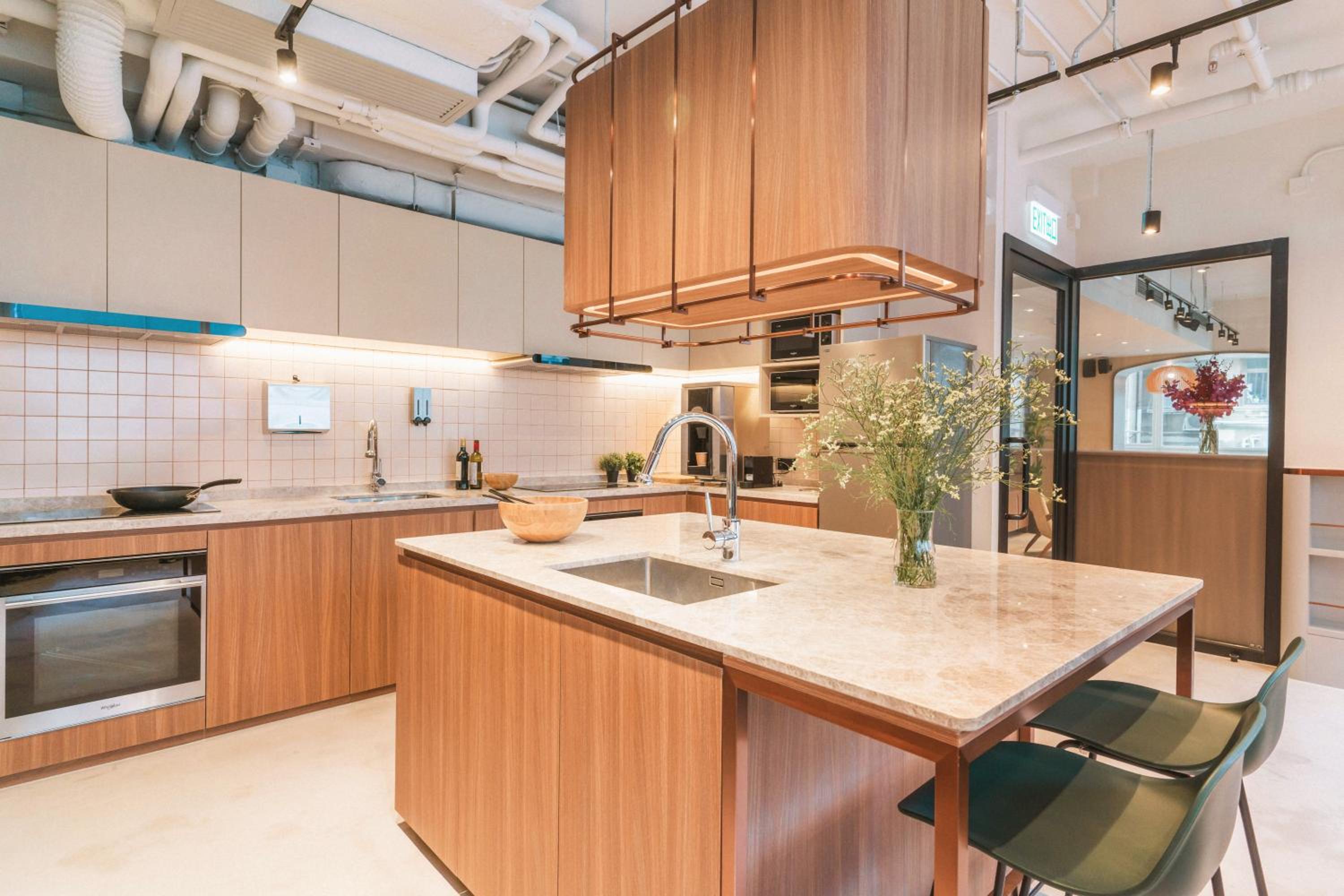 Weave Suites - Central West