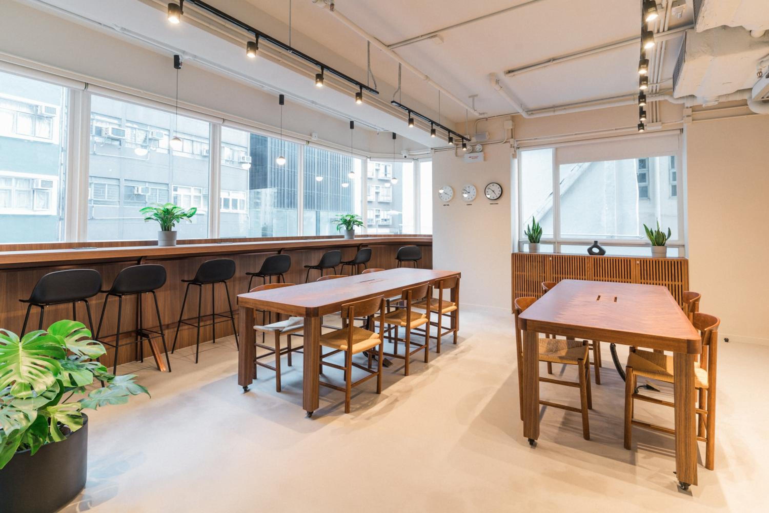 Weave Suites - Central West