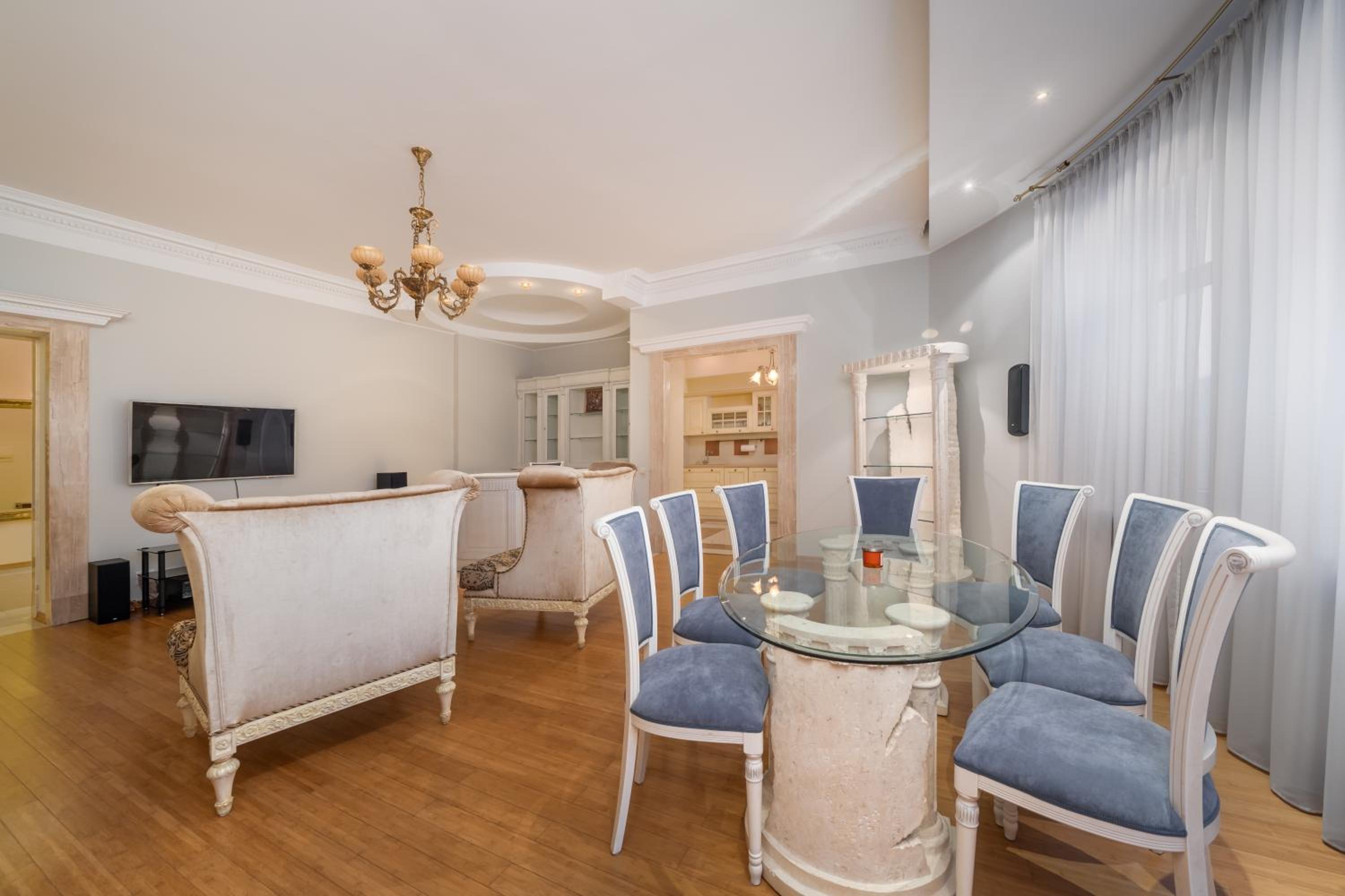 Pulkveza Brieza 7 street two bedroom residence view 3