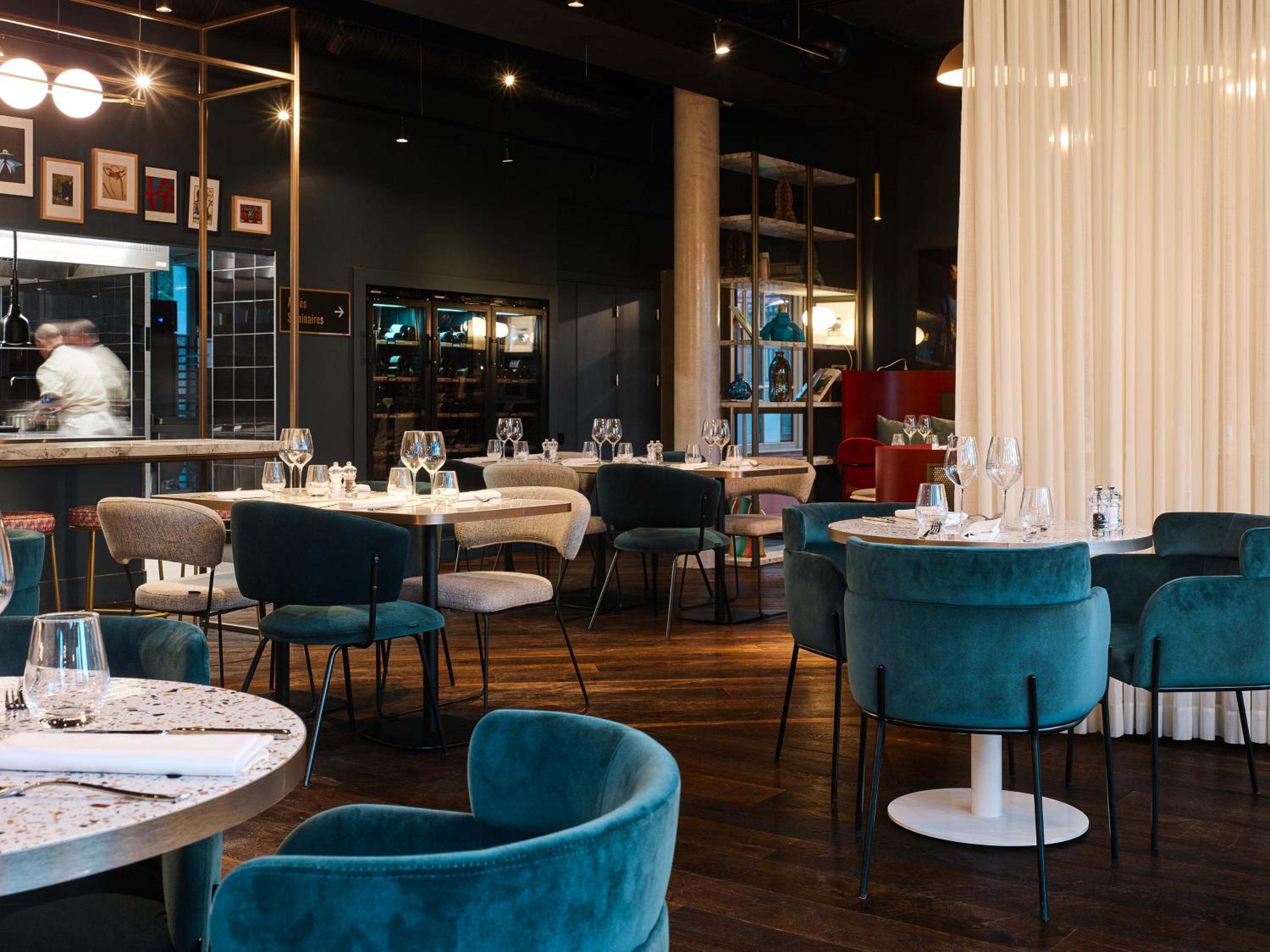 restaurant