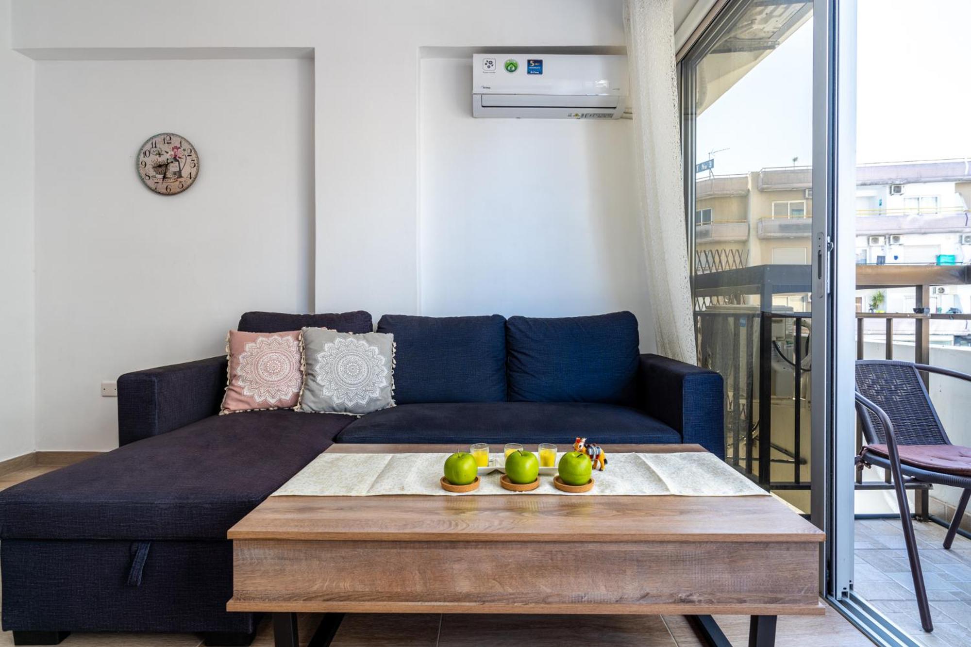 Berries 1-BR Apt in Larnaca view 4
