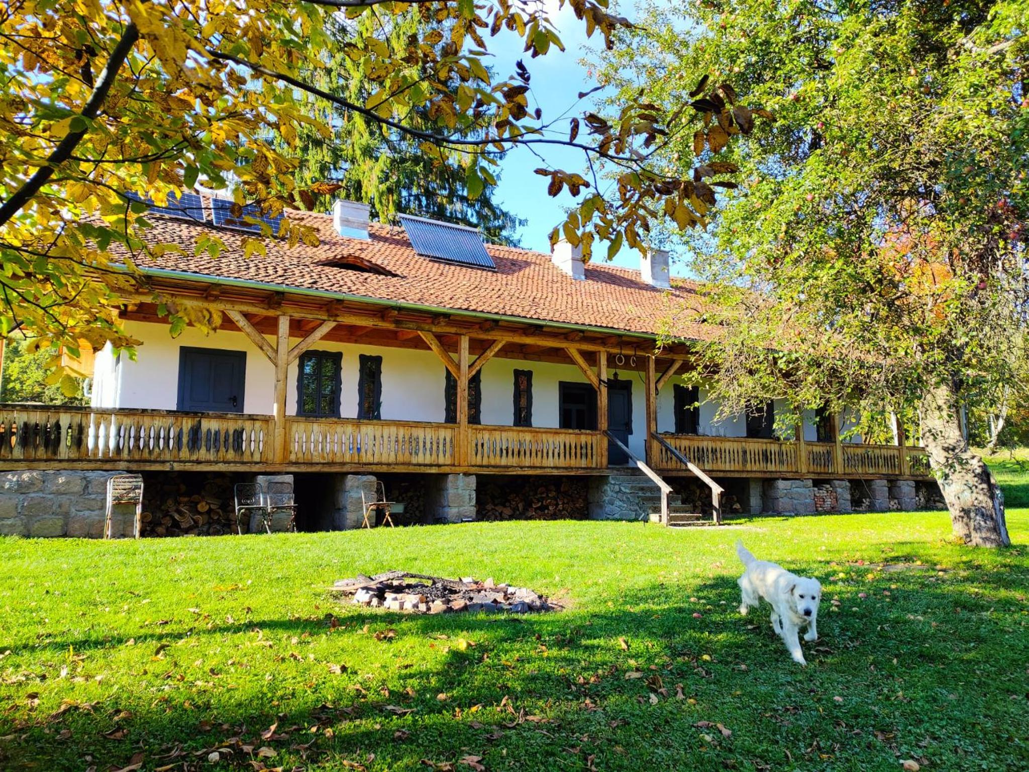 Dobrica Hunting Lodge