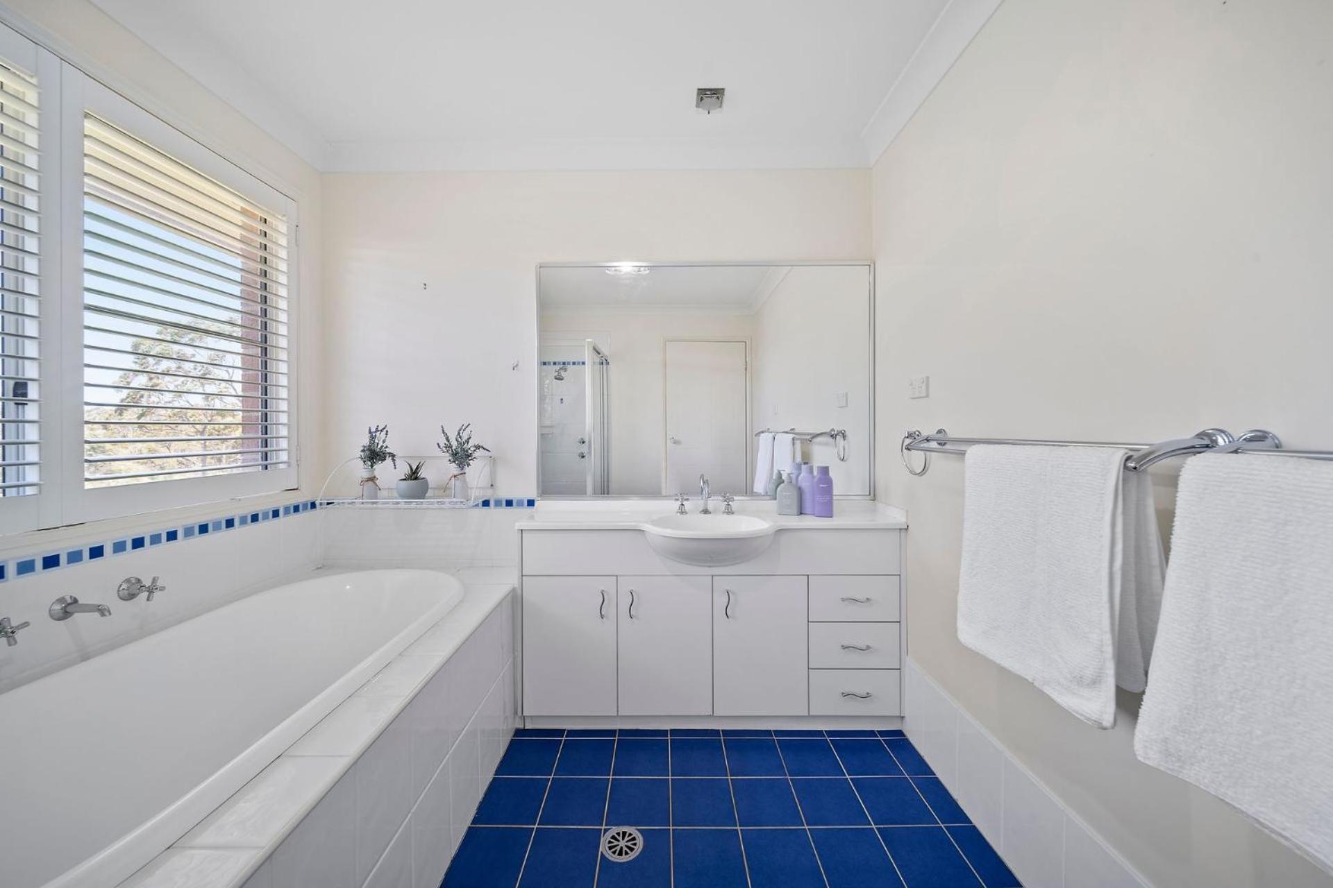 Amalena by the sea - Vincentia 5BR home with pool