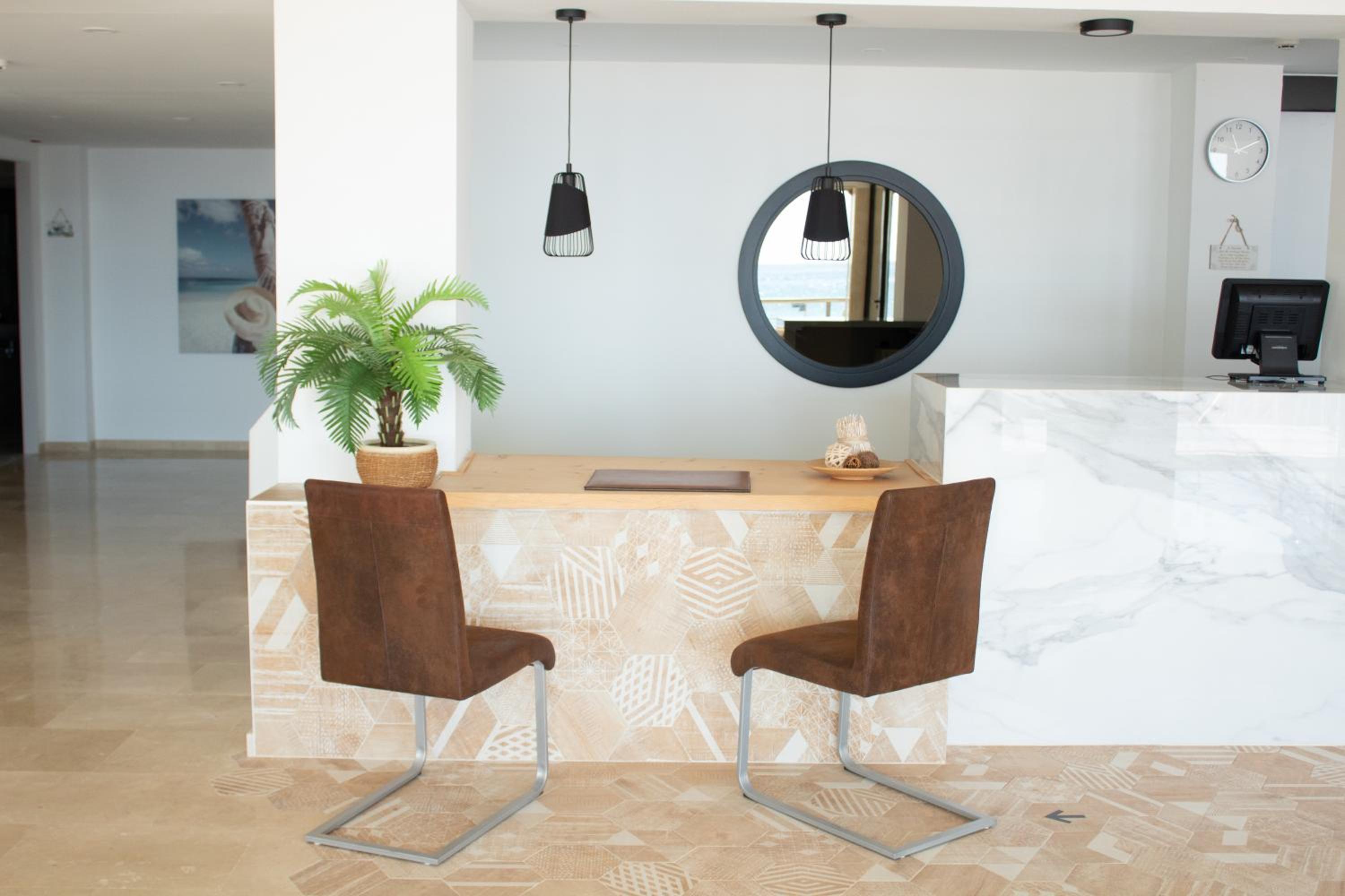 Apartamentos Playa Moreia