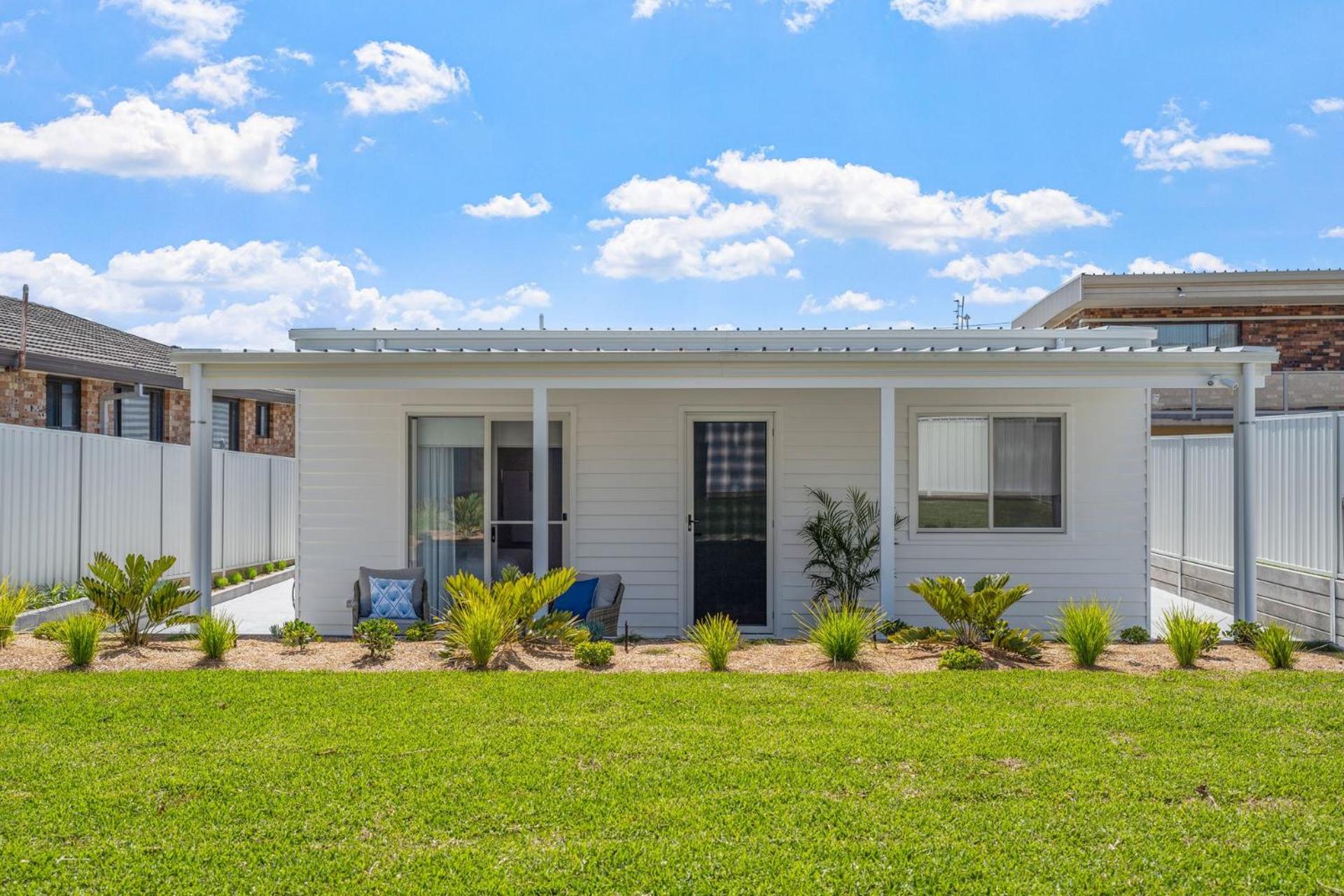 Myuna - beachfront pet-friendly coastal escape