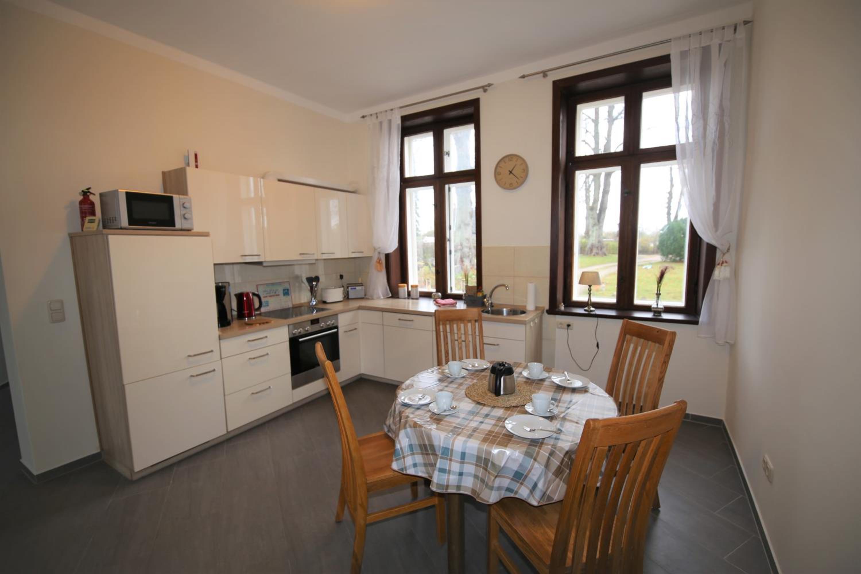 Herrenhaus Hohewarte view 3