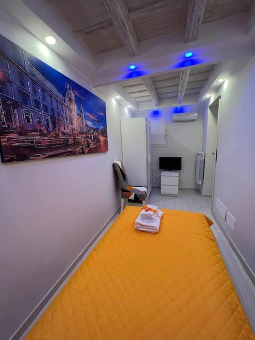 ROMA HISTORIC CENTER, 800 meters from the Trevi Fontain