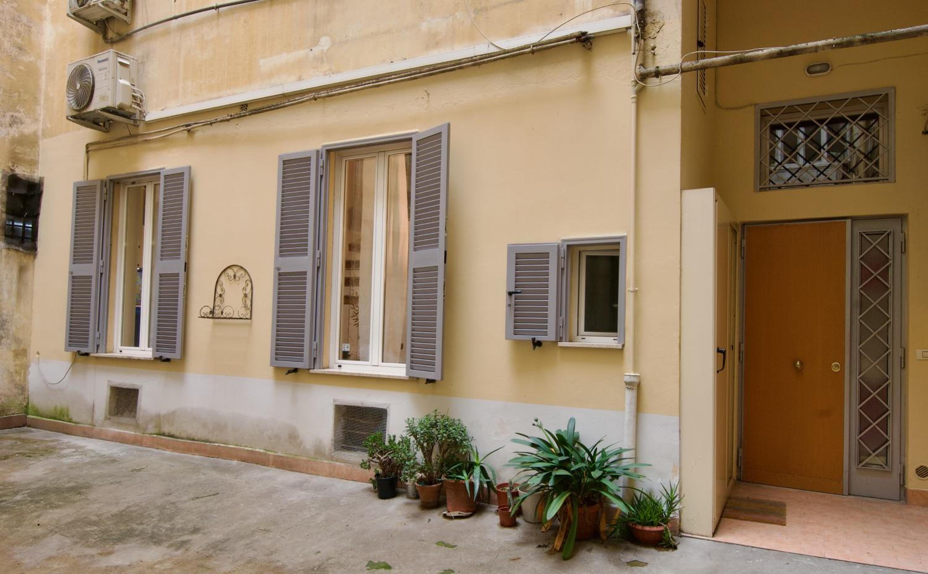 Major sisters, holiday home in the heart of Rome