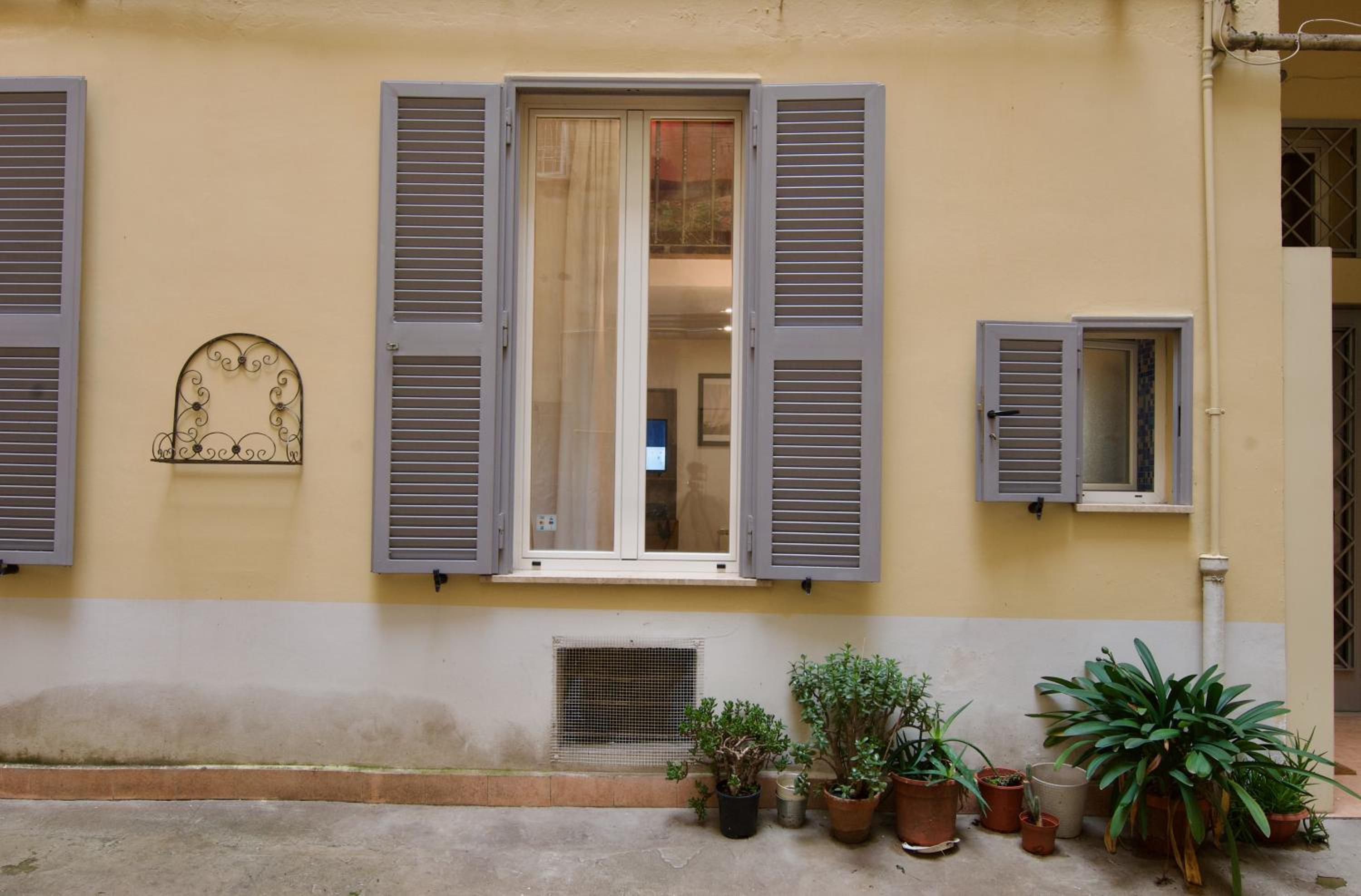 Major sisters, holiday home in the heart of Rome