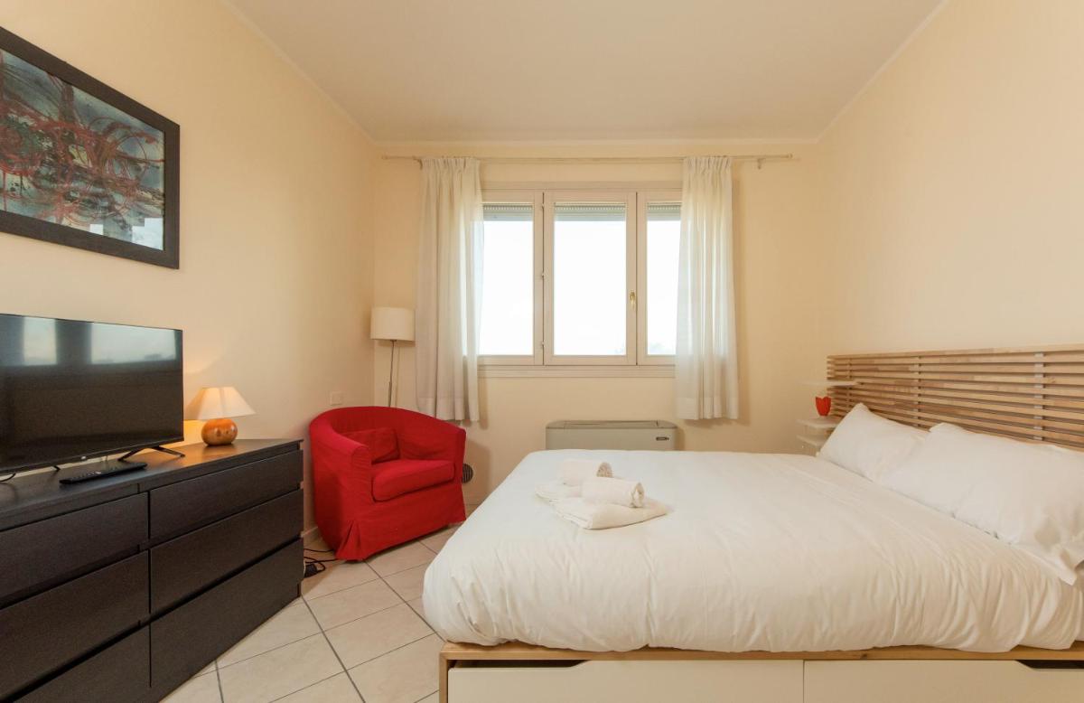 HouSmart San Lazzaro Salvo D'Acquisto 16 view 2
