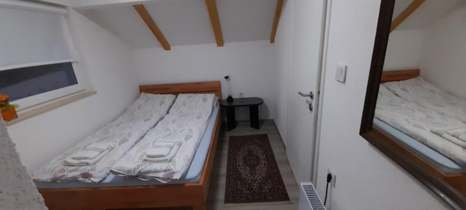 Ravne weekend house
