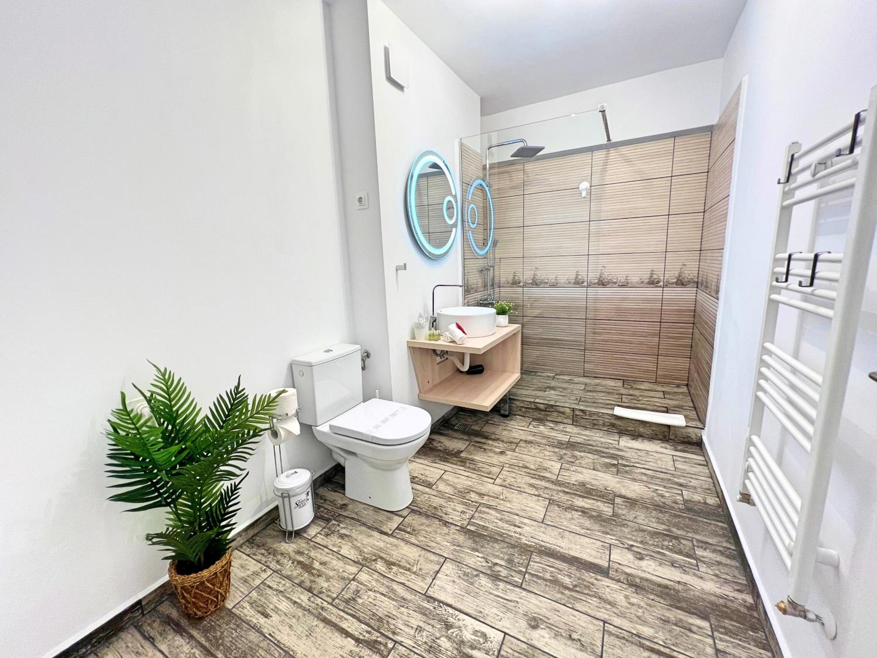 Peak Apartments