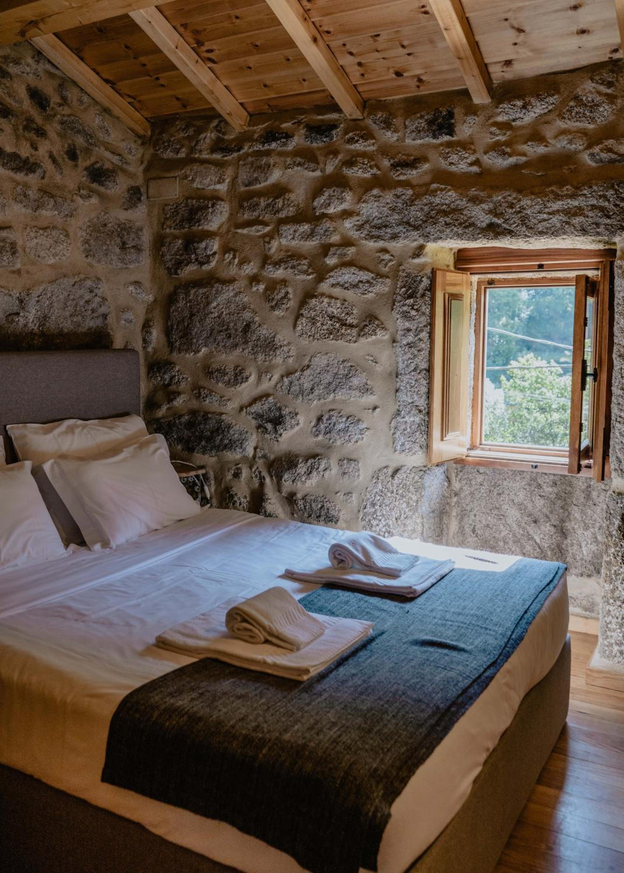 Casas da Peneda - Geres view 3